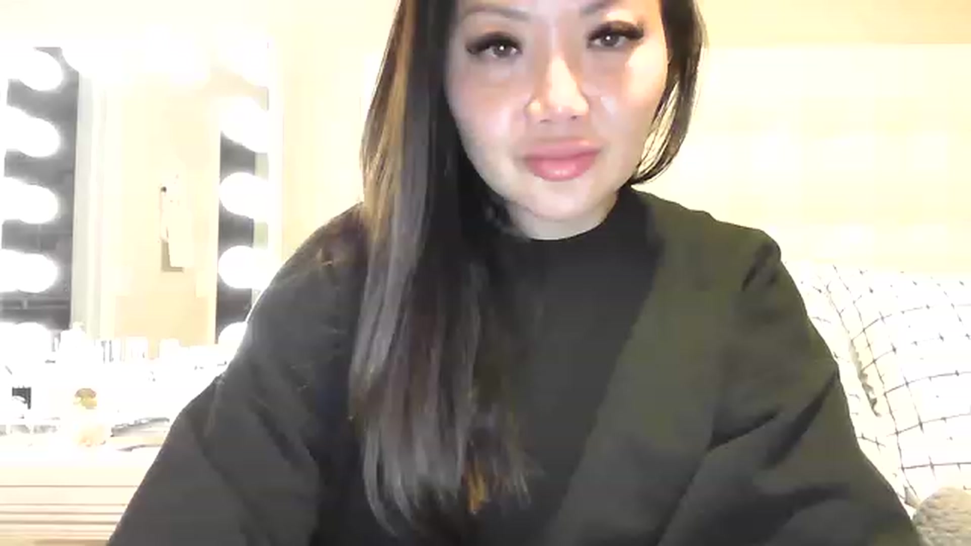 Gallery image thumbnail from MissJaeLee's myfreecams stream on, 12/07/2022, 05:22 image 2 of 20