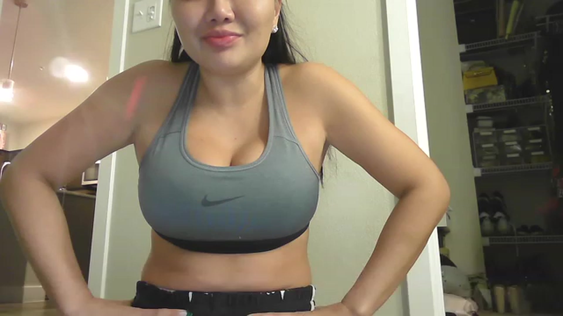 Gallery image thumbnail from MissJaeLee's myfreecams stream on, 12/14/2022, 22:38 image 15 of 20