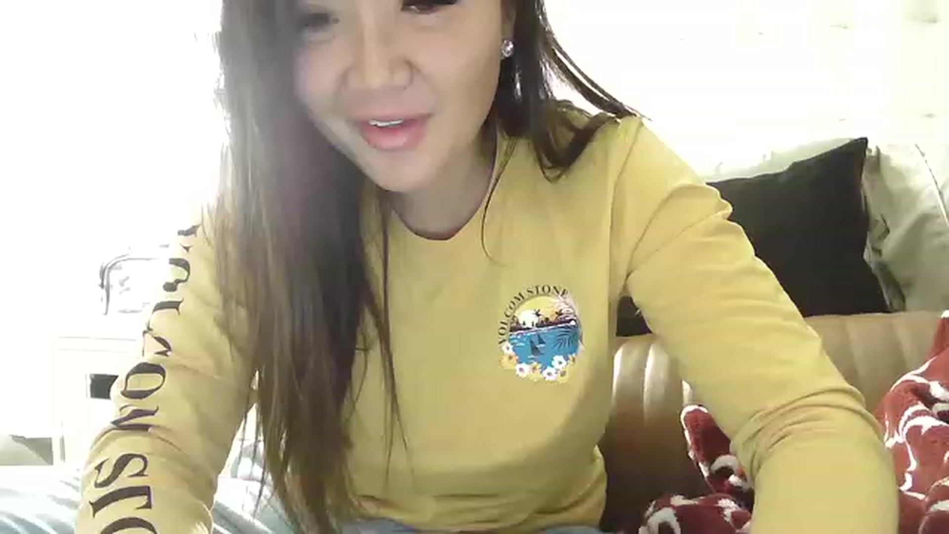 Gallery image thumbnail from MissJaeLee's myfreecams stream on, 03/07/2023, 06:03 image 3 of 20