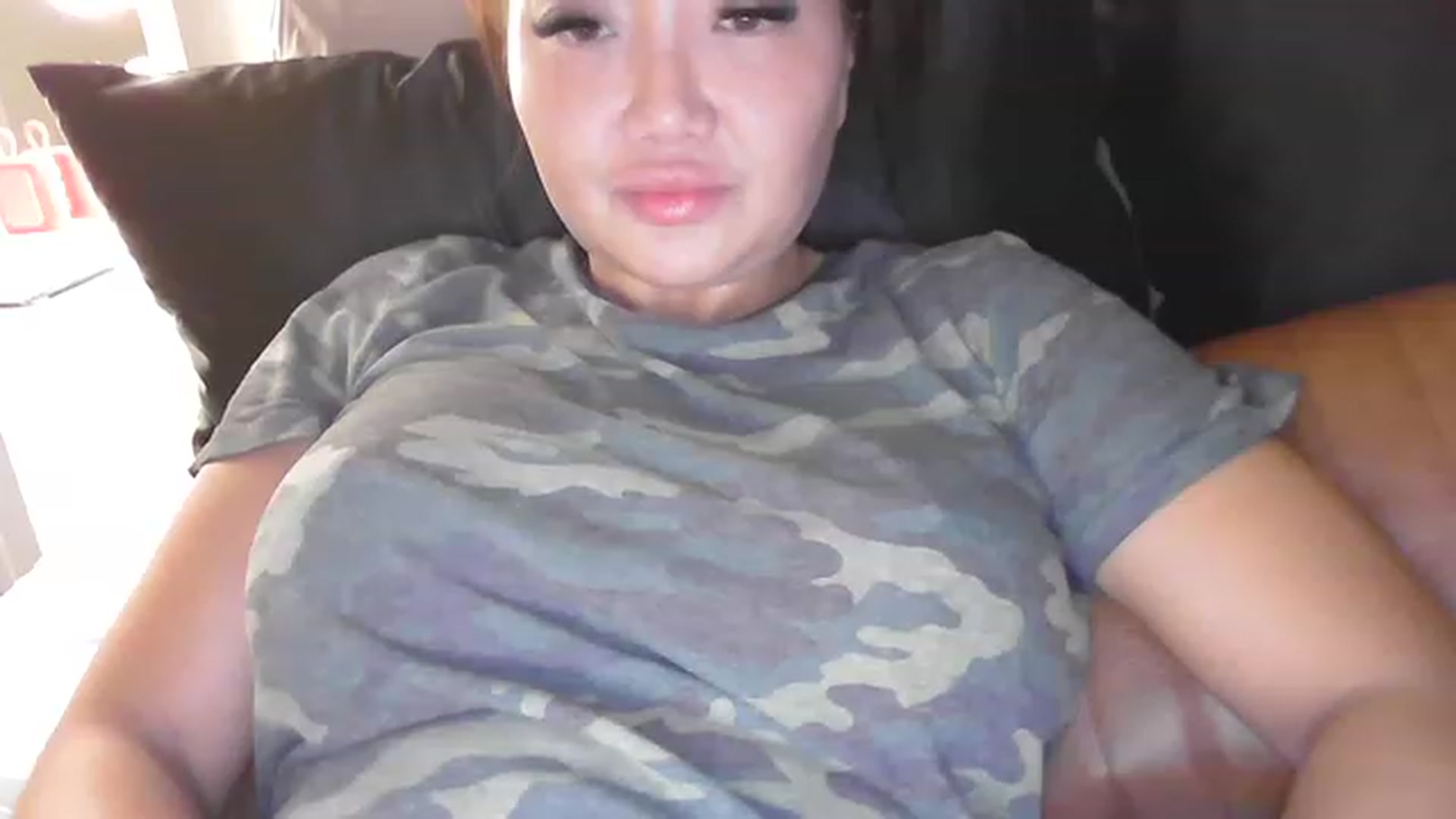 Gallery image thumbnail from MissJaeLee's myfreecams stream on, 03/09/2023, 06:14 image 12 of 20