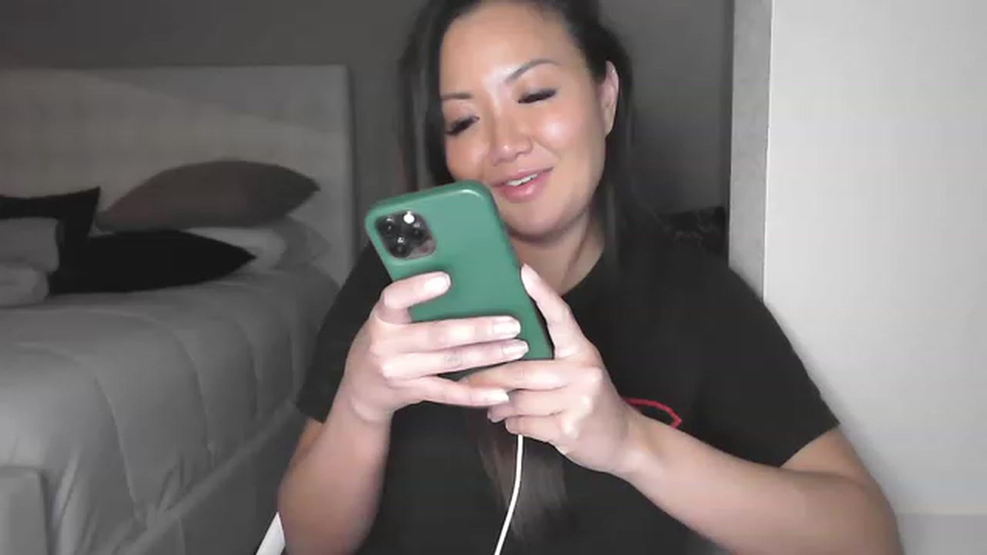 Gallery image thumbnail from MissJaeLee's myfreecams stream on, 03/14/2023, 04:32 image 18 of 20
