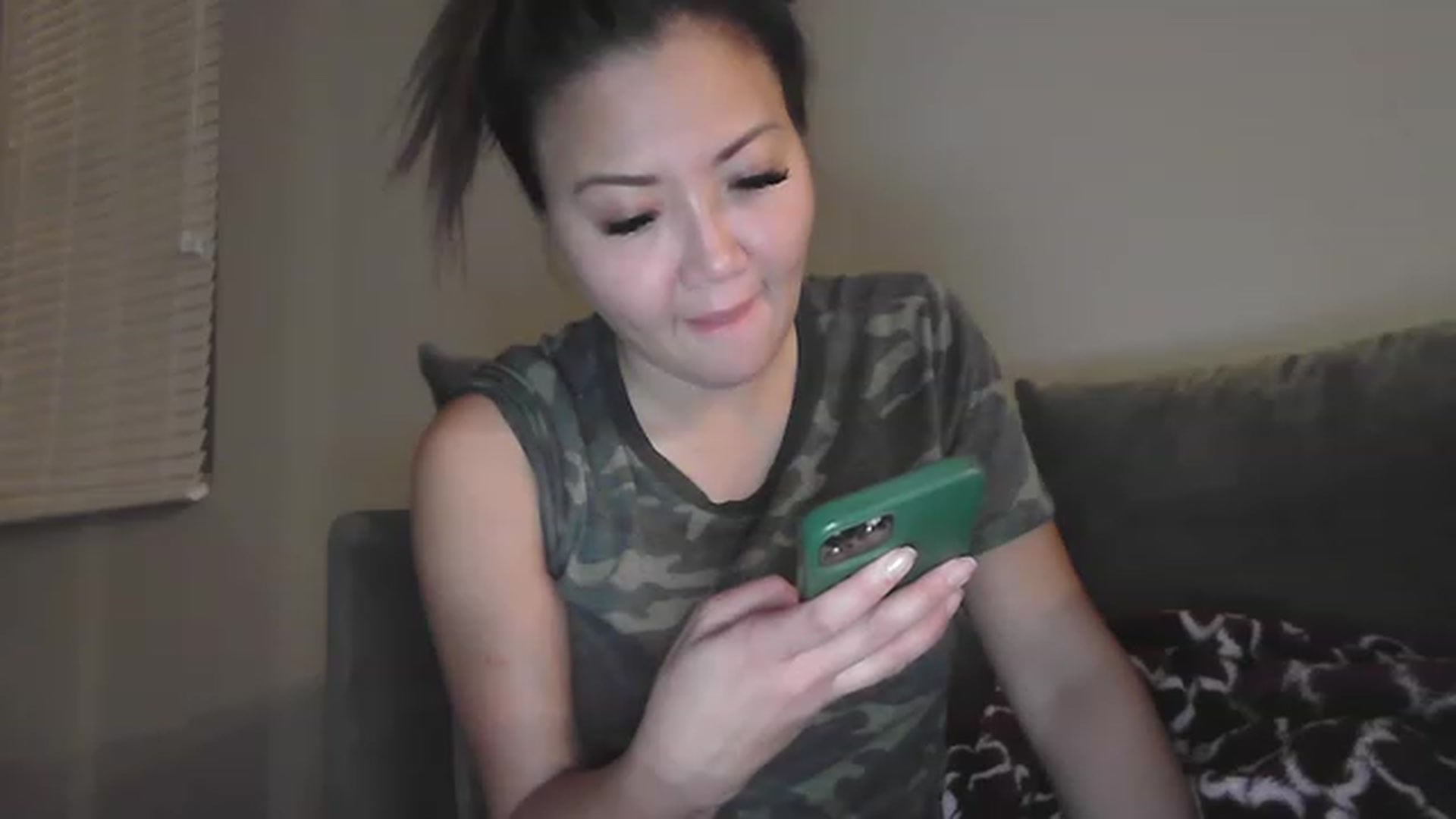 Gallery image thumbnail from MissJaeLee's myfreecams stream on, 03/21/2023, 04:01 image 10 of 20