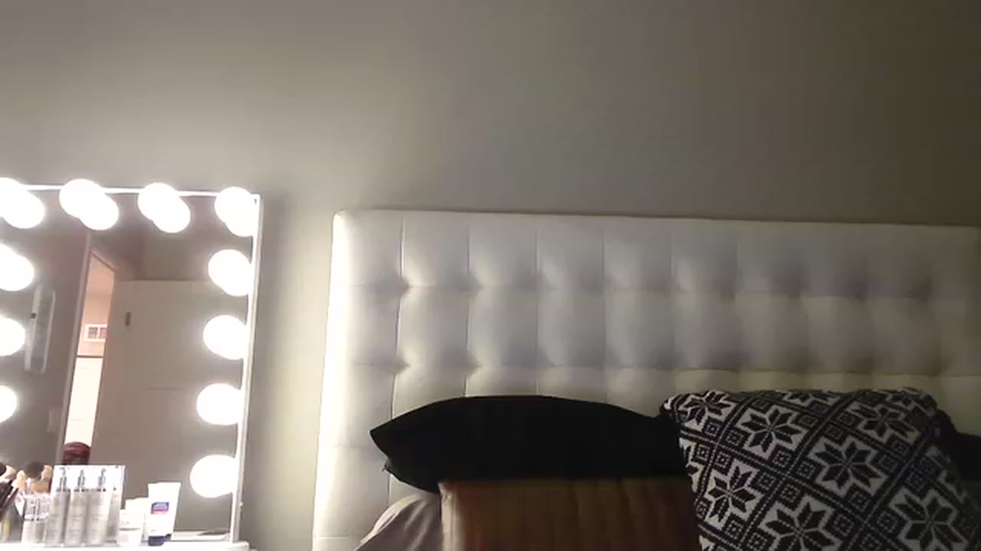 Gallery image thumbnail from MissJaeLee's myfreecams stream on, 05/05/2023, 04:54 image 16 of 20
