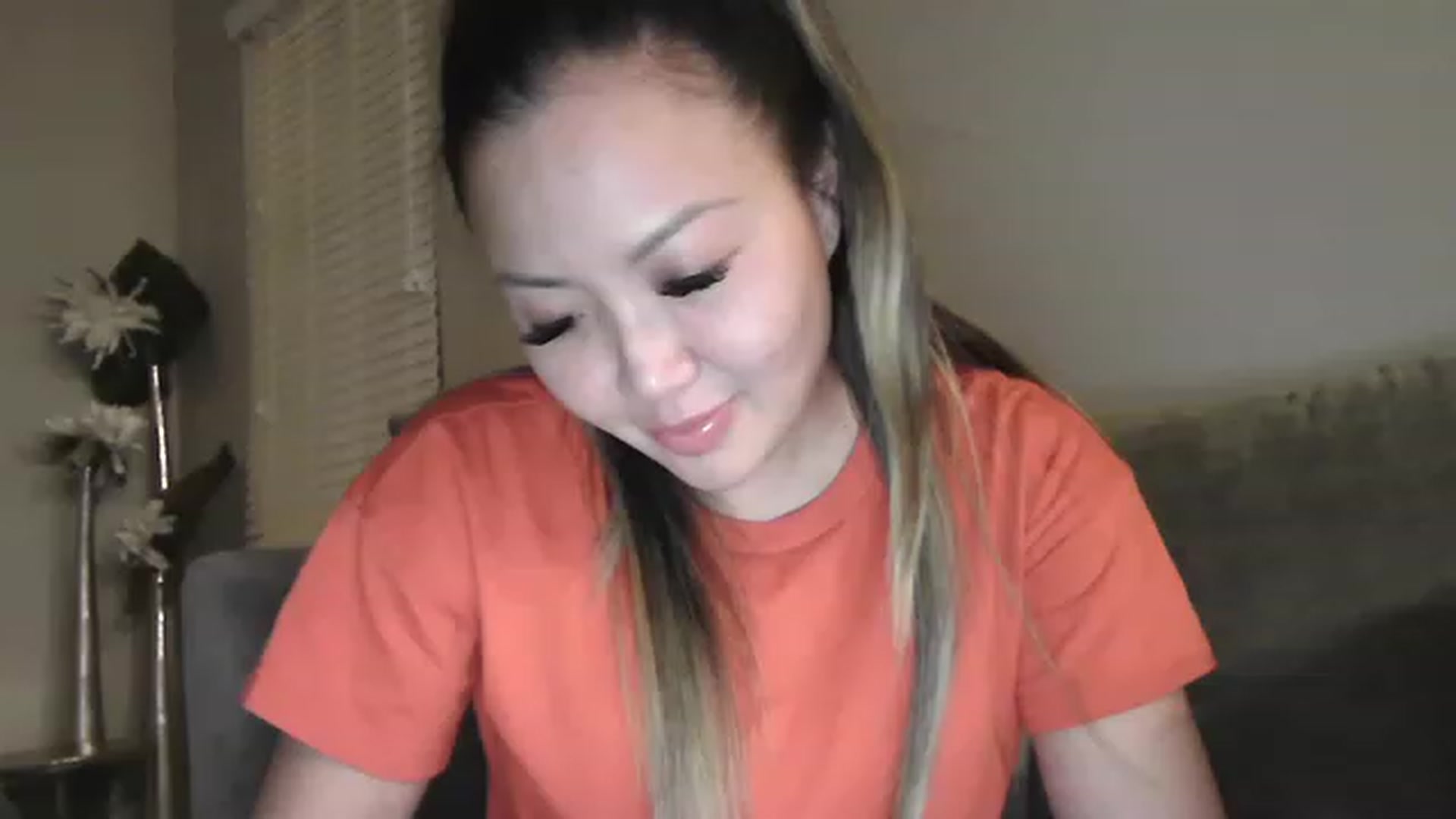 Gallery image thumbnail from MissJaeLee's myfreecams stream on, 05/18/2023, 04:31 image 2 of 20
