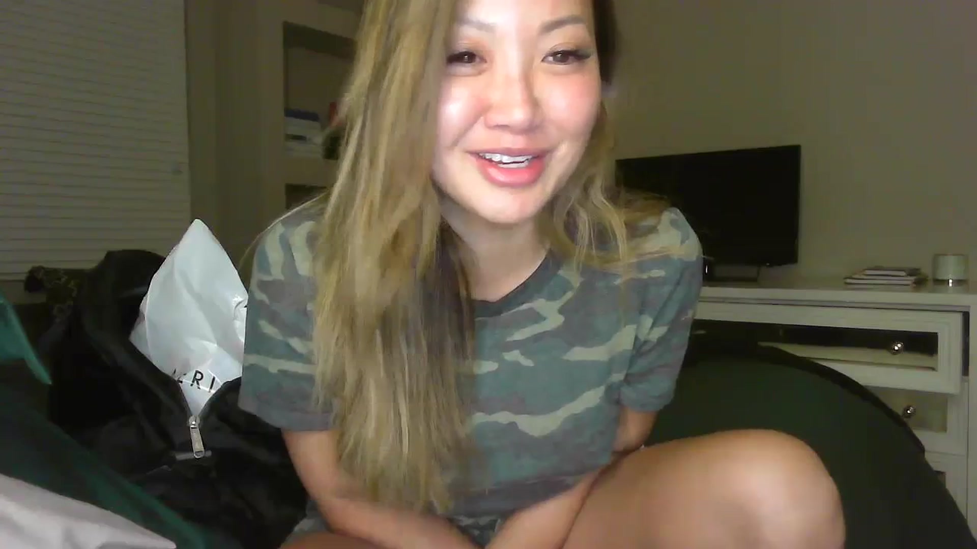 Gallery image thumbnail from MissJaeLee's myfreecams stream on, 06/10/2023, 04:43 image 17 of 20