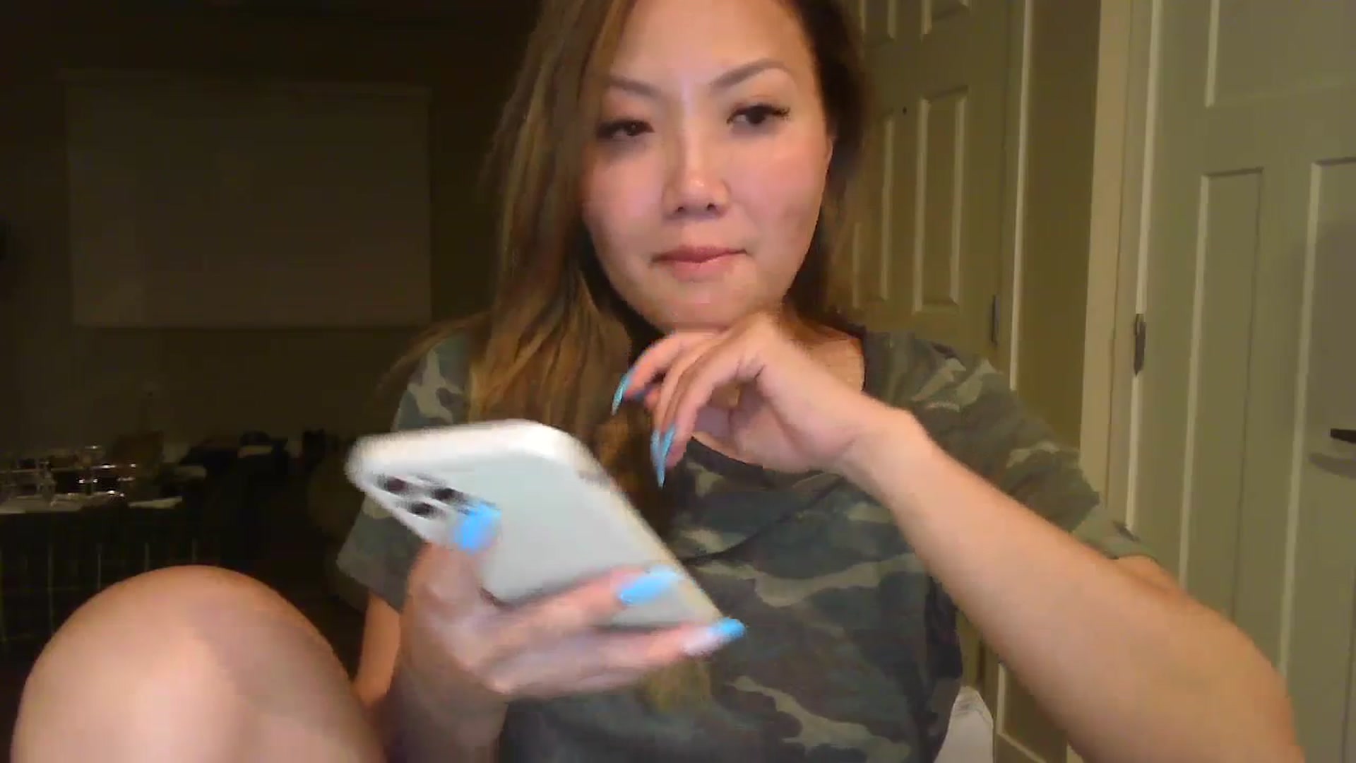 Gallery image thumbnail from MissJaeLee's myfreecams stream on, 06/10/2023, 04:43 image 15 of 20