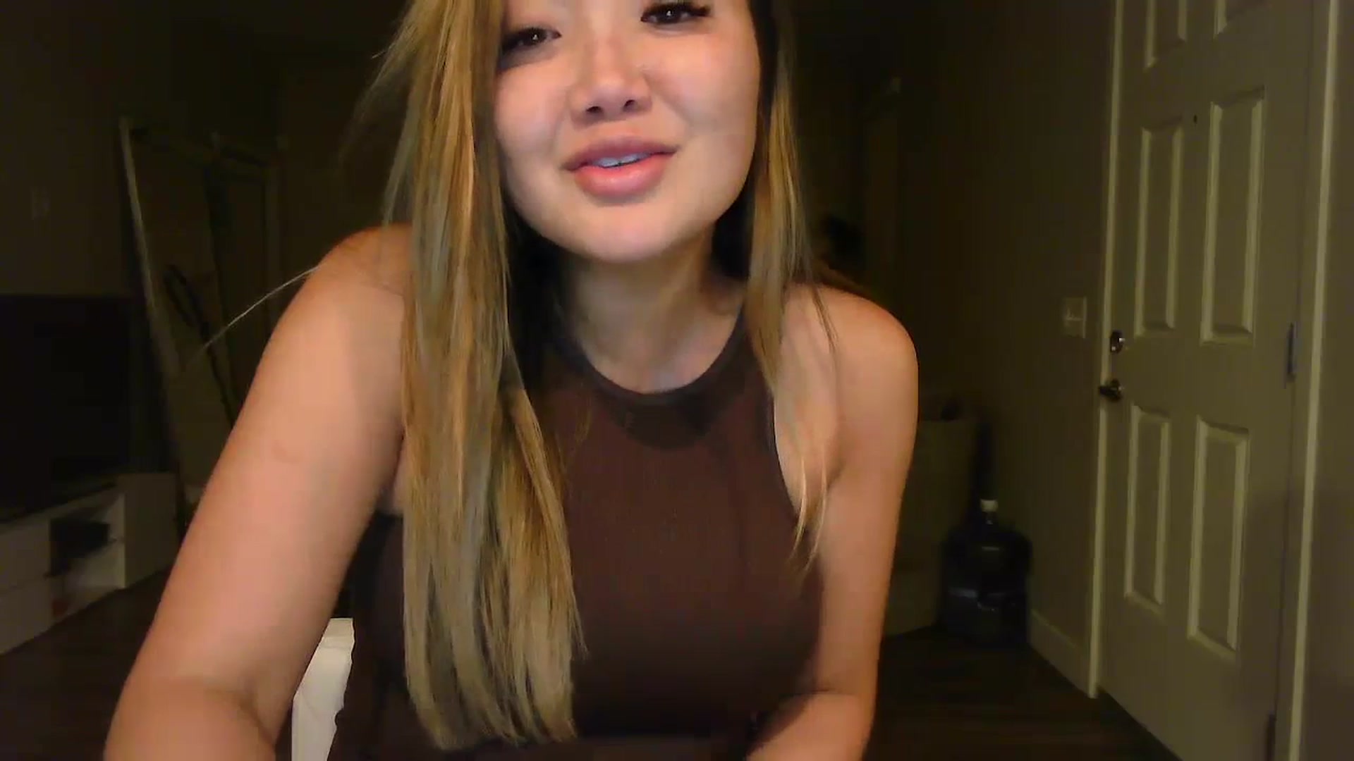 Gallery image thumbnail from MissJaeLee's myfreecams stream on, 06/23/2023, 05:12 image 5 of 20