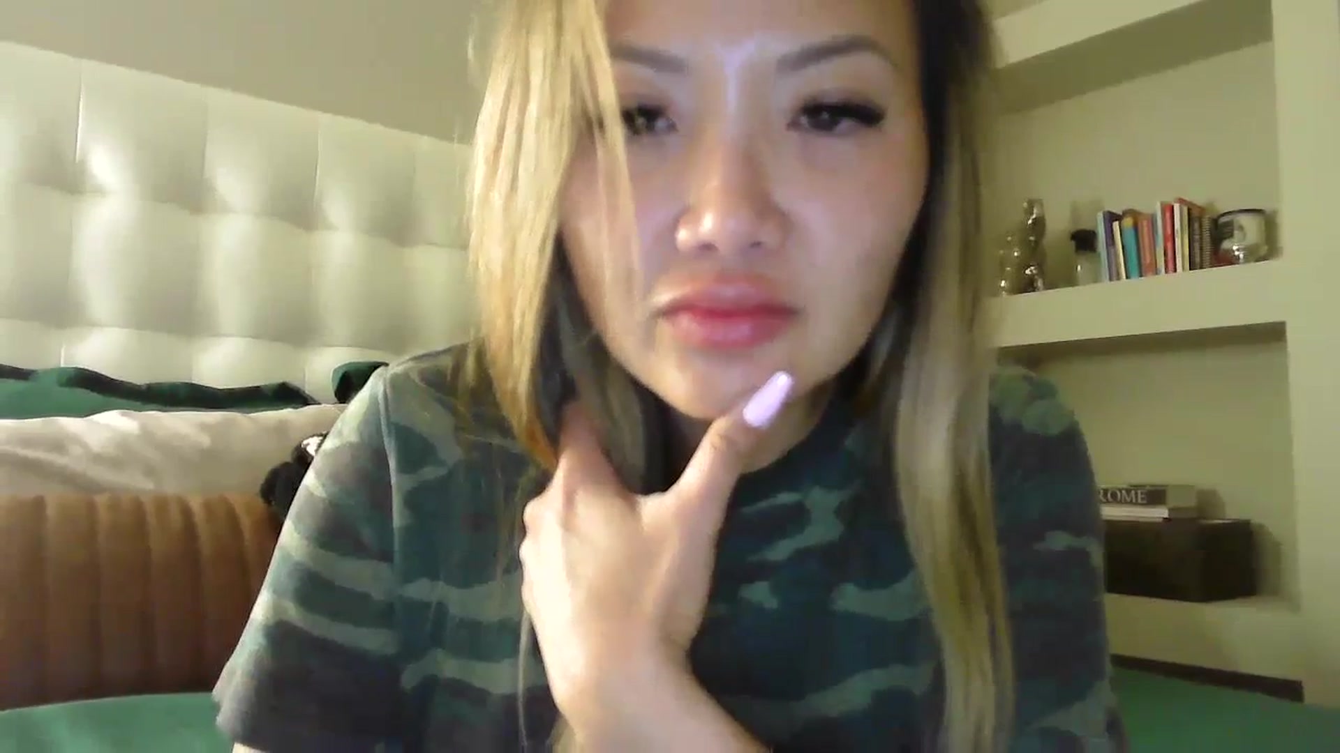Gallery image thumbnail from MissJaeLee's myfreecams stream on, 07/10/2023, 05:10 image 10 of 20