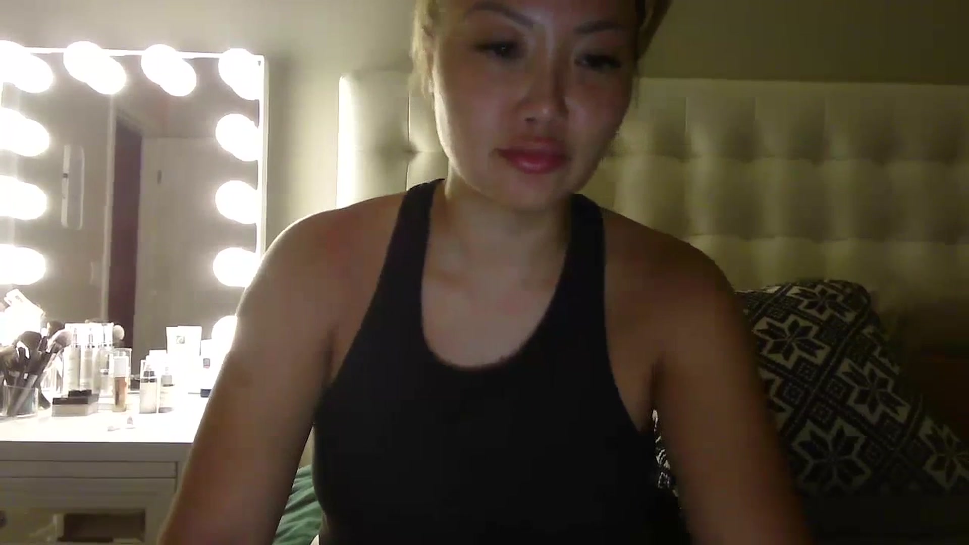 Gallery image thumbnail from MissJaeLee's myfreecams stream on, 07/19/2023, 04:32 image 3 of 20
