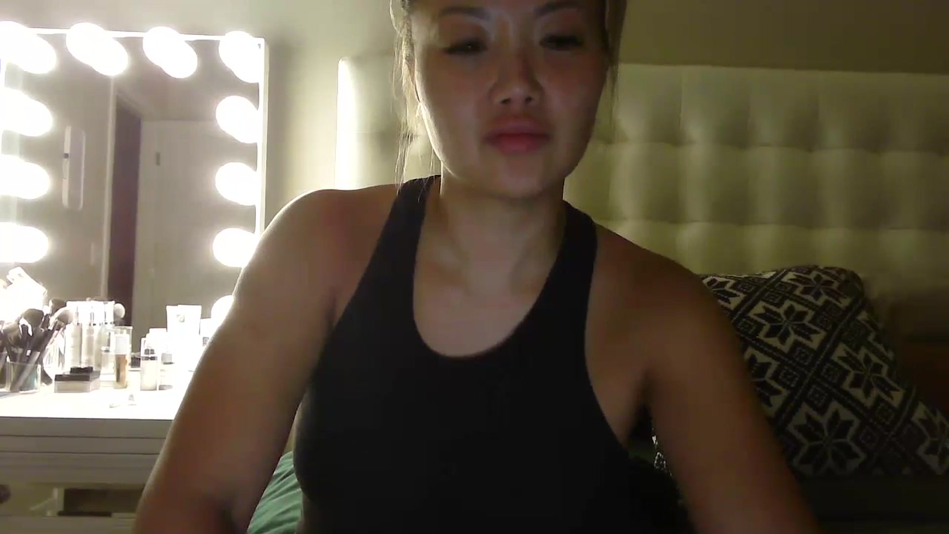 Gallery image thumbnail from MissJaeLee's myfreecams stream on, 07/19/2023, 04:32 image 19 of 20