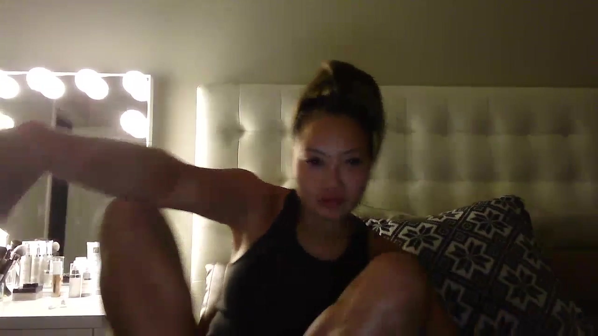Gallery image thumbnail from MissJaeLee's myfreecams stream on, 07/19/2023, 04:32 image 2 of 20