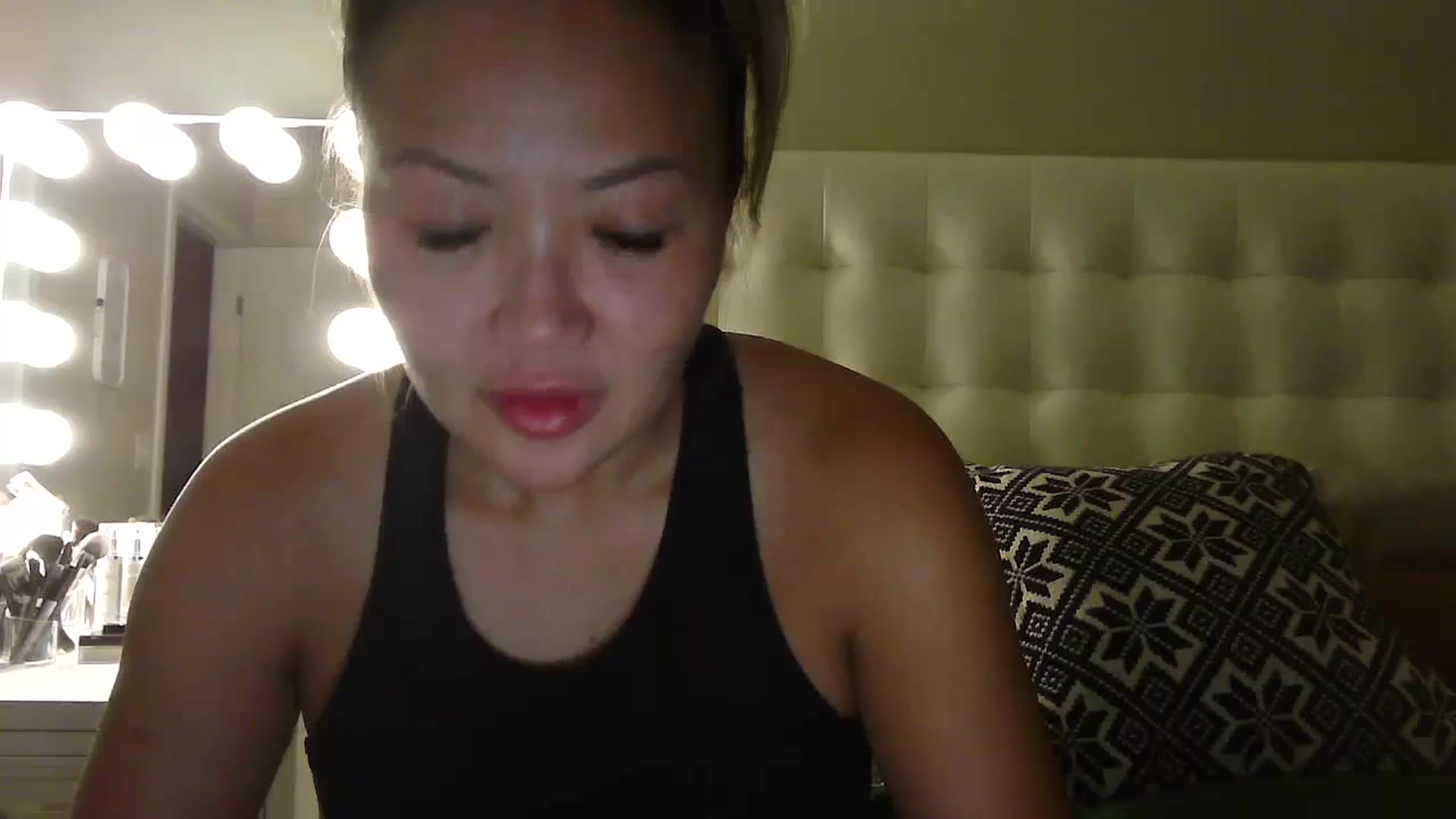 Gallery image thumbnail from MissJaeLee's myfreecams stream on, 07/19/2023, 04:32 image 20 of 20