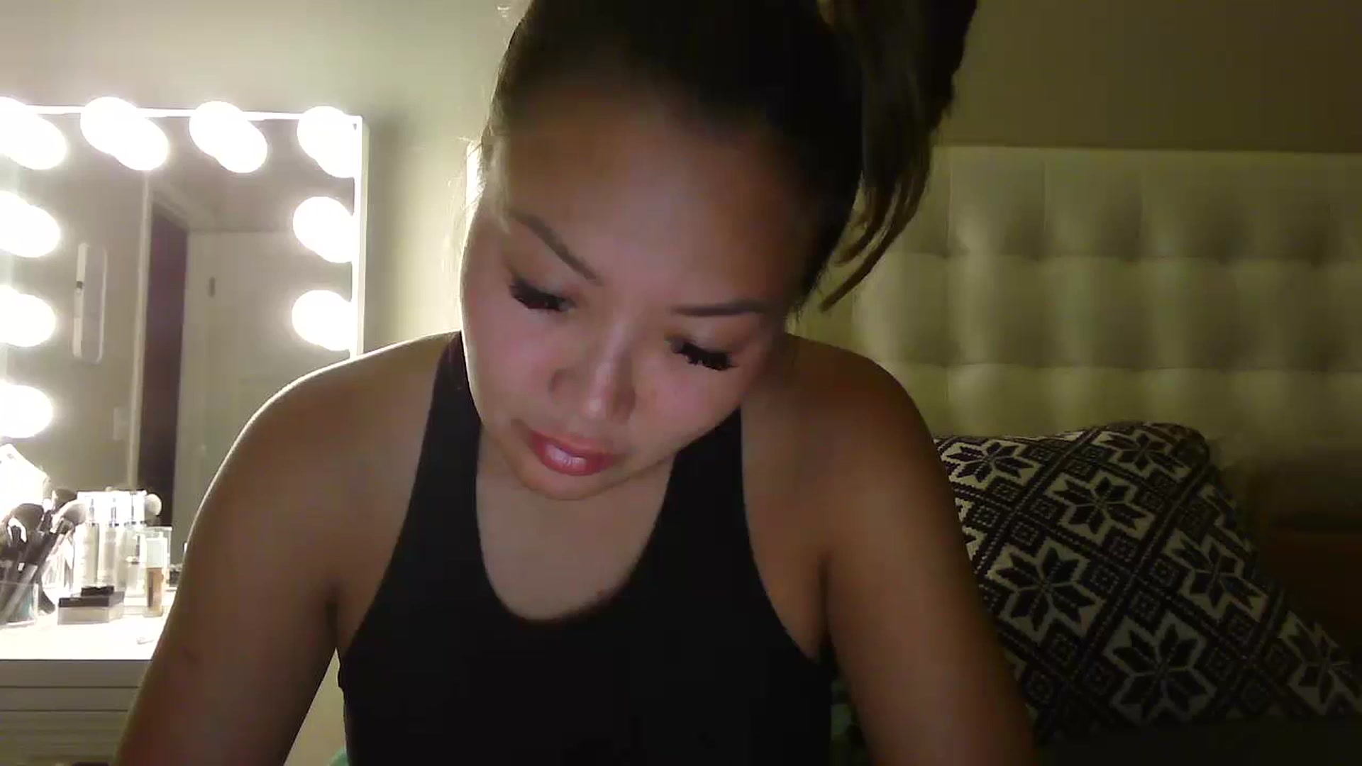 Gallery image thumbnail from MissJaeLee's myfreecams stream on, 07/19/2023, 04:32 image 8 of 20