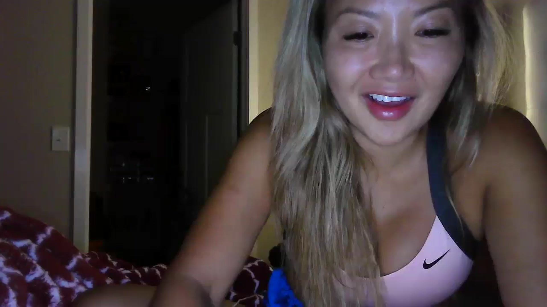 Gallery image thumbnail from MissJaeLee's myfreecams stream on, 08/03/2023, 04:53 image 1 of 20