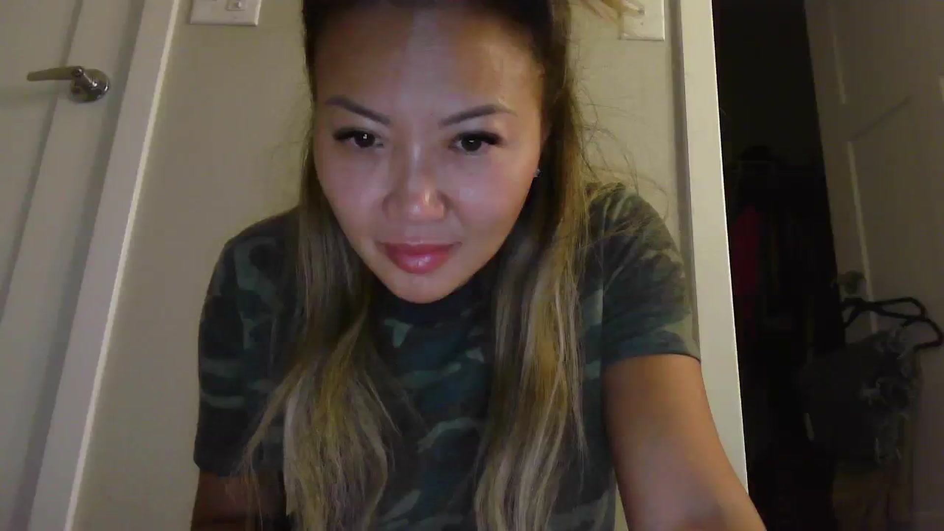 Gallery image thumbnail from MissJaeLee's myfreecams stream on, 08/08/2023, 03:57 image 16 of 20
