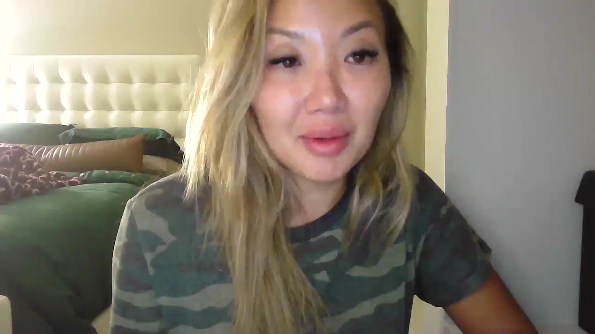 Gallery image thumbnail from MissJaeLee's myfreecams stream on, 08/15/2023, 04:35 image 3 of 20