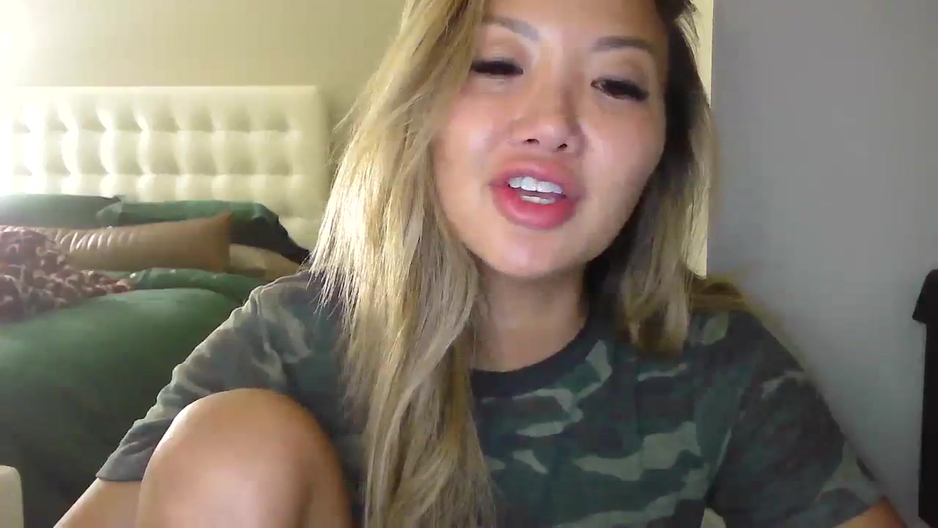 Gallery image thumbnail from MissJaeLee's myfreecams stream on, 08/15/2023, 04:35 image 6 of 20