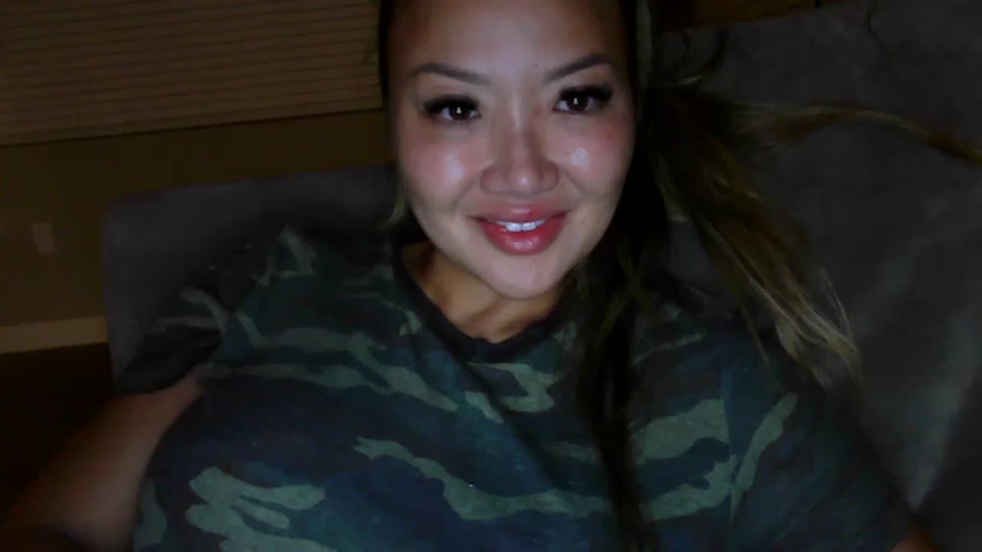 Gallery image thumbnail from MissJaeLee's myfreecams stream on, 08/16/2023, 04:23 image 1 of 20