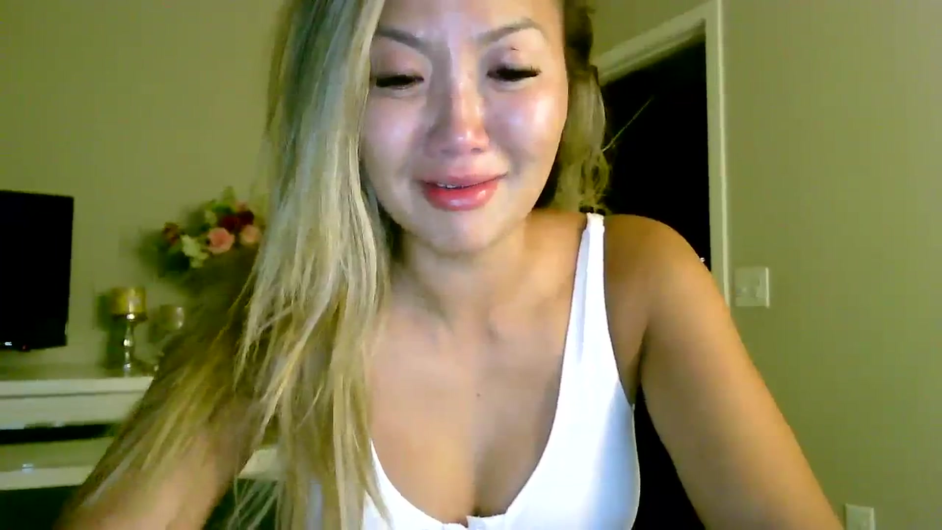 Gallery image thumbnail from MissJaeLee's myfreecams stream on, 08/29/2023, 05:07 image 14 of 20