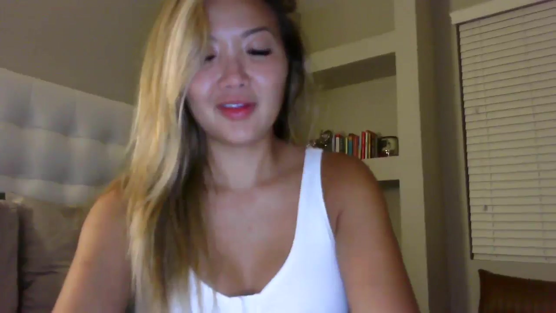 Gallery image thumbnail from MissJaeLee's myfreecams stream on, 08/29/2023, 05:07 image 7 of 20
