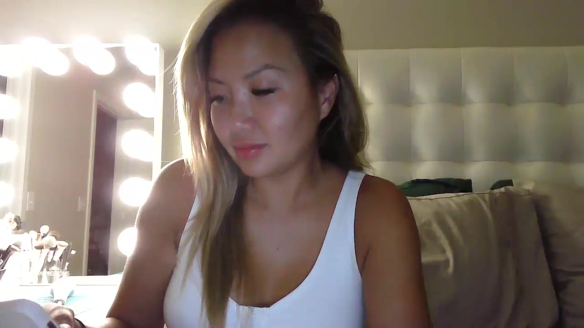 Gallery image thumbnail from MissJaeLee's myfreecams stream on, 08/29/2023, 05:07 image 2 of 20