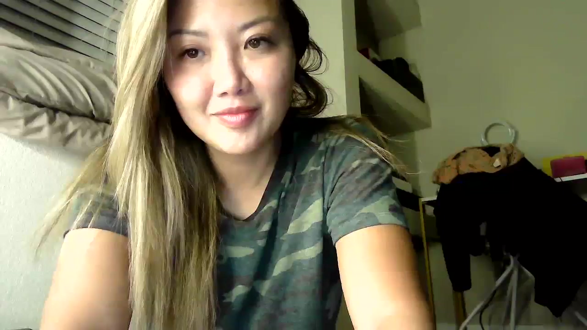 Gallery image thumbnail from MissJaeLee's myfreecams stream on, 10/18/2023, 04:33 image 4 of 20