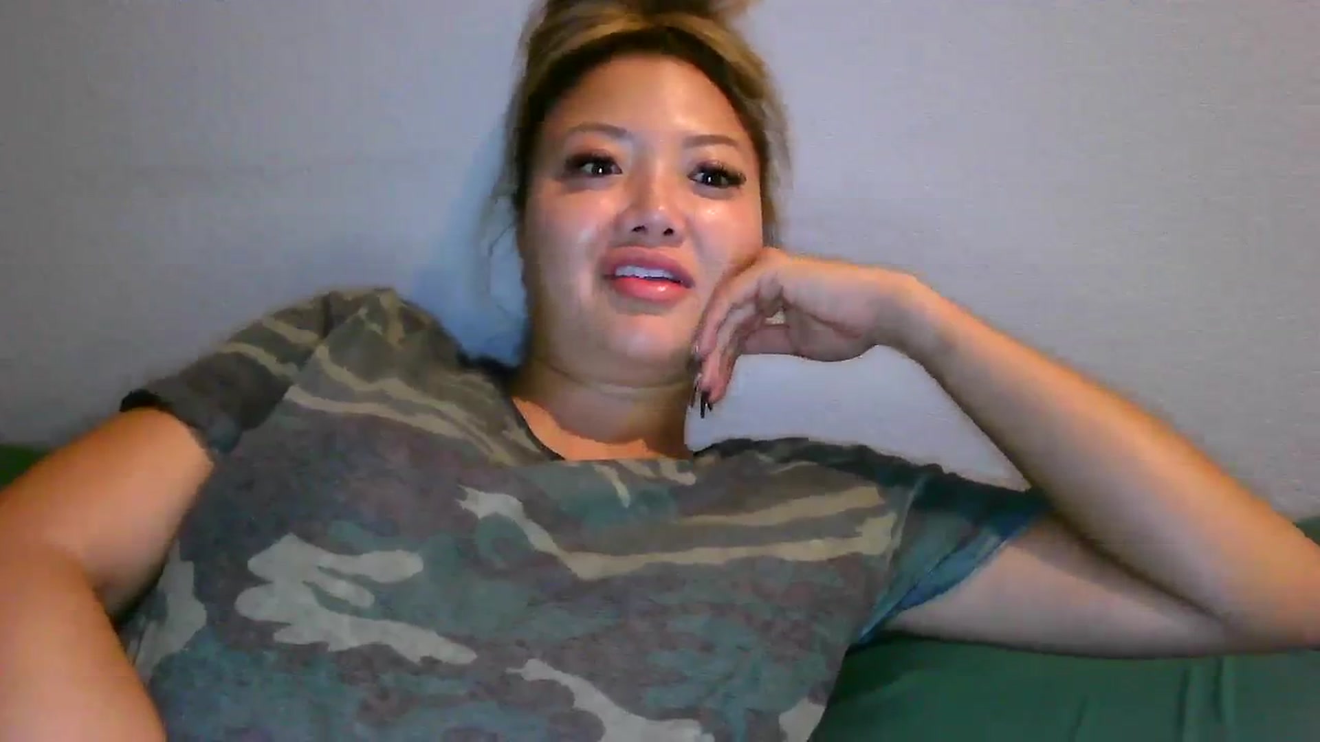 Gallery image thumbnail from MissJaeLee's myfreecams stream on, 10/20/2023, 04:09 image 7 of 20