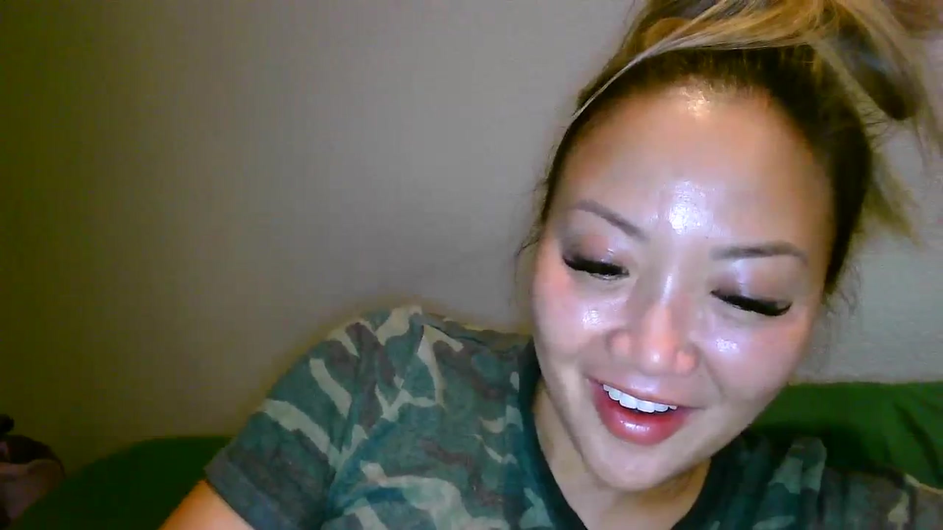 Gallery image thumbnail from MissJaeLee's myfreecams stream on, 10/20/2023, 04:09 image 15 of 20