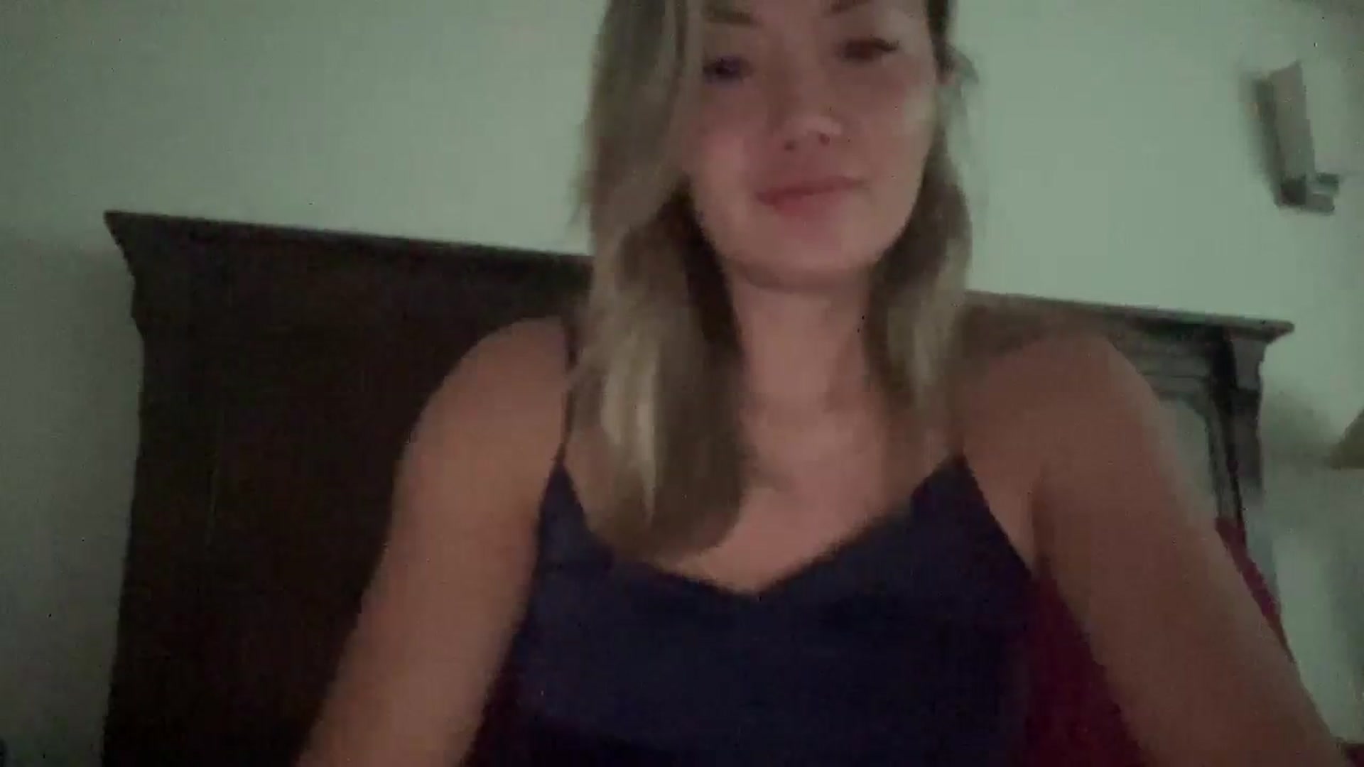 Gallery image thumbnail from MissJaeLee's myfreecams stream on, 06/12/2025, 03:24 image 6 of 20
