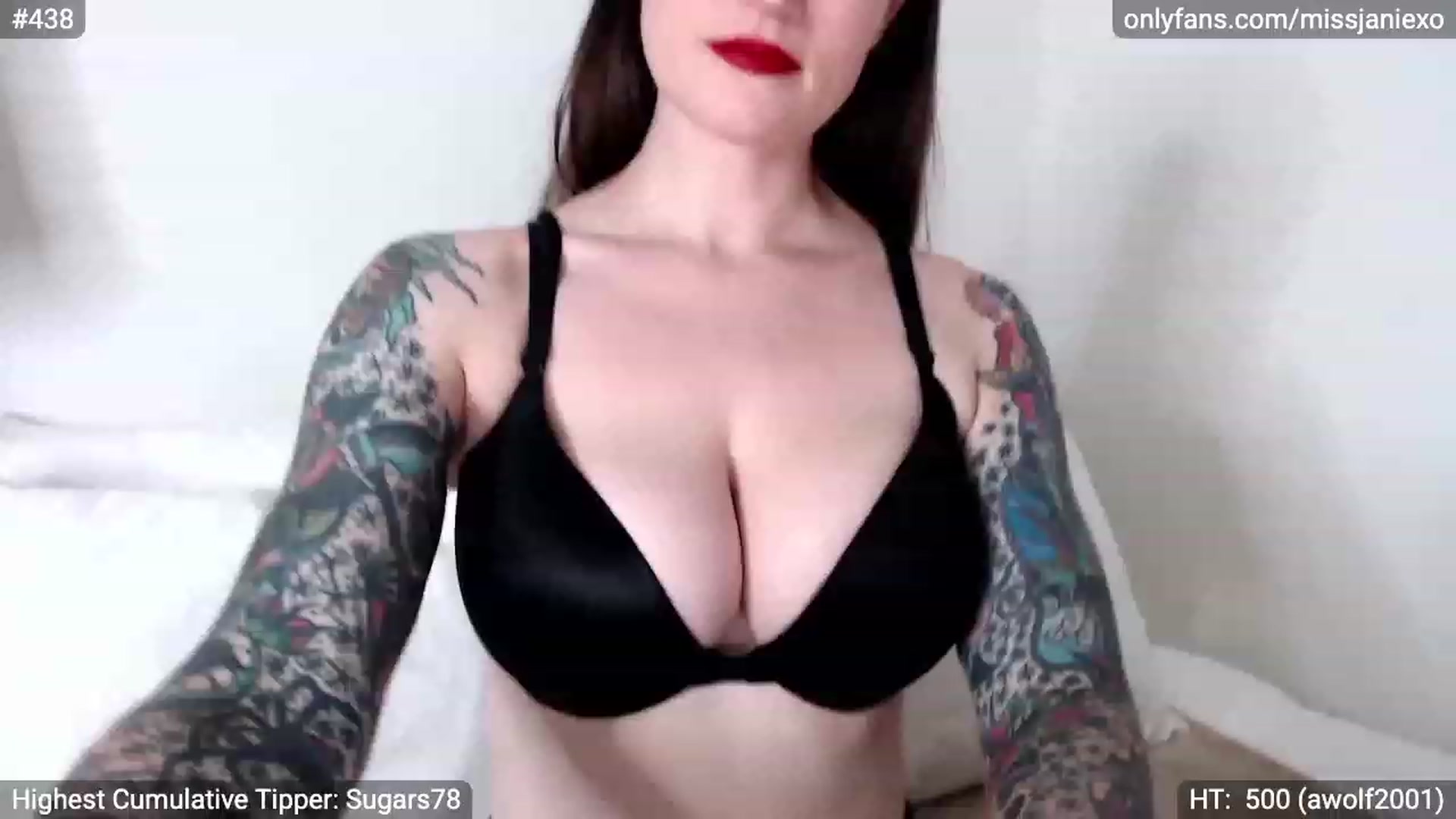 Gallery image thumbnail from MissJanieee's myfreecams stream on, 12/31/2022, 04:17 image 3 of 20