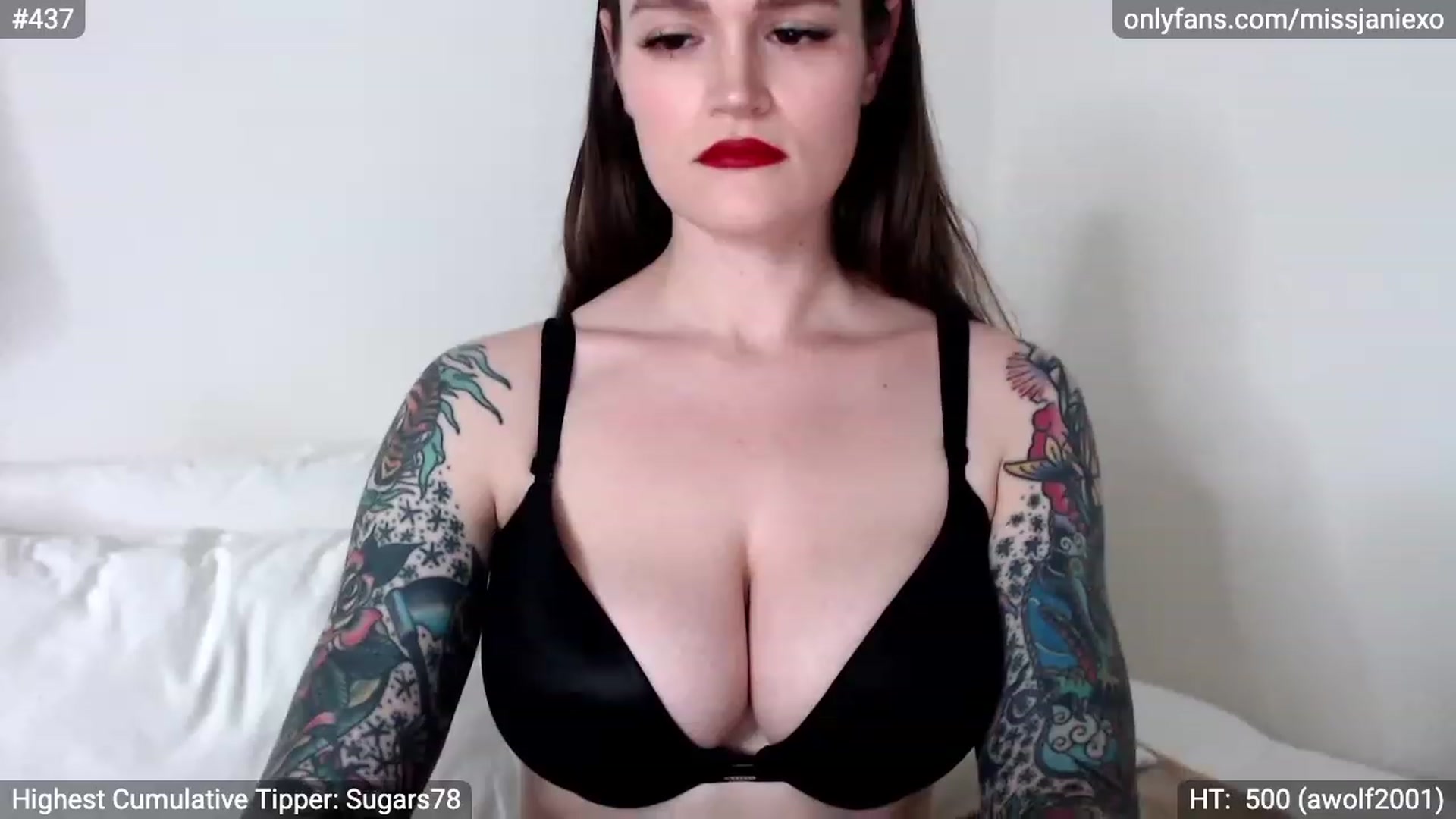 Gallery image thumbnail from MissJanieee's myfreecams stream on, 12/31/2022, 04:17 image 11 of 20