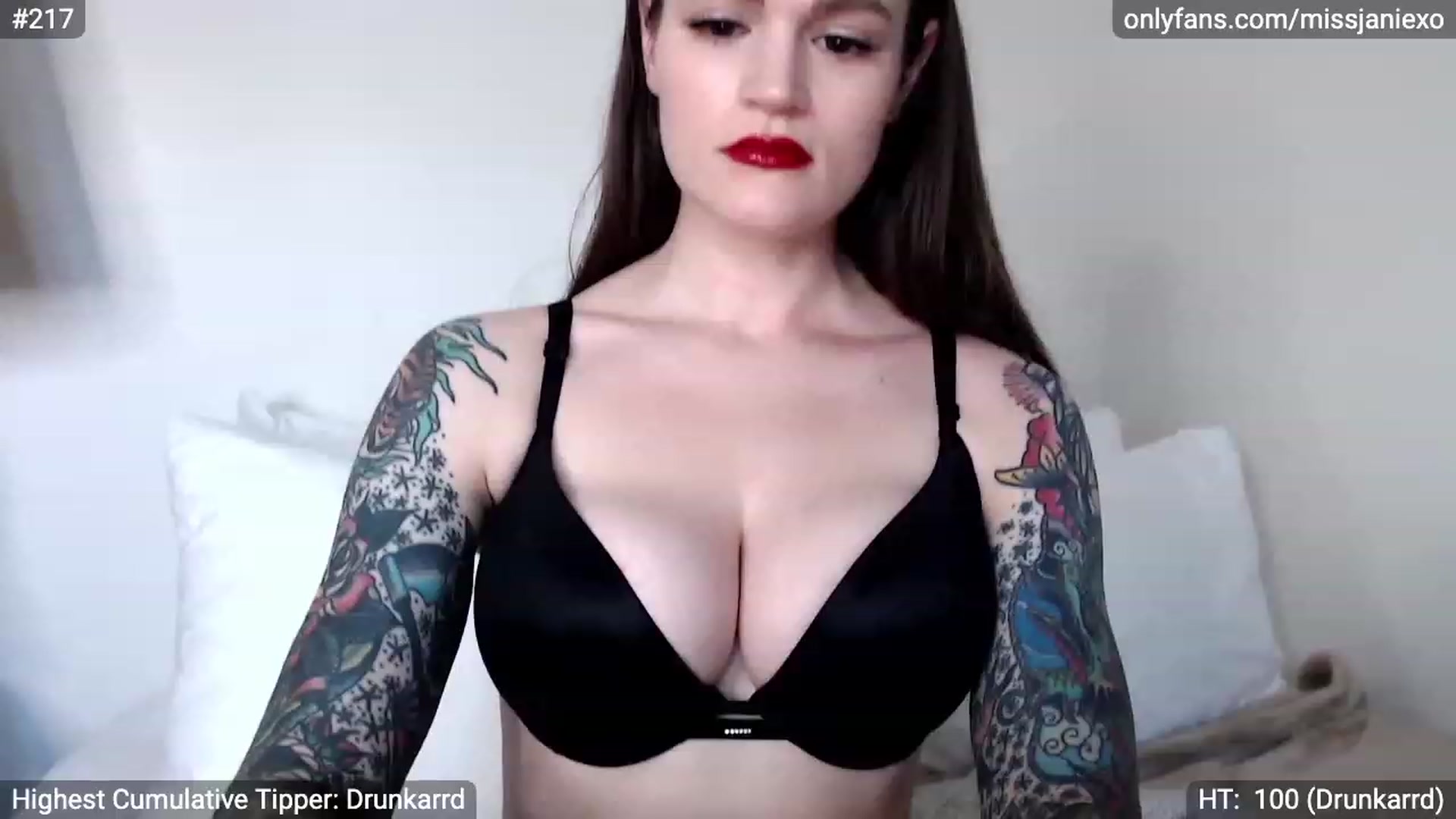 Gallery image thumbnail from MissJanieee's myfreecams stream on, 01/06/2023, 01:59 image 3 of 20