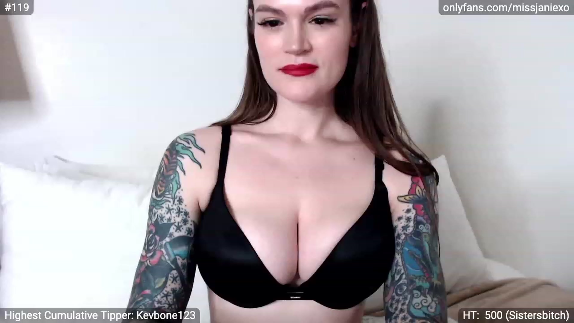 Gallery image thumbnail from MissJanieee's myfreecams stream on, 01/28/2023, 05:35 image 18 of 20