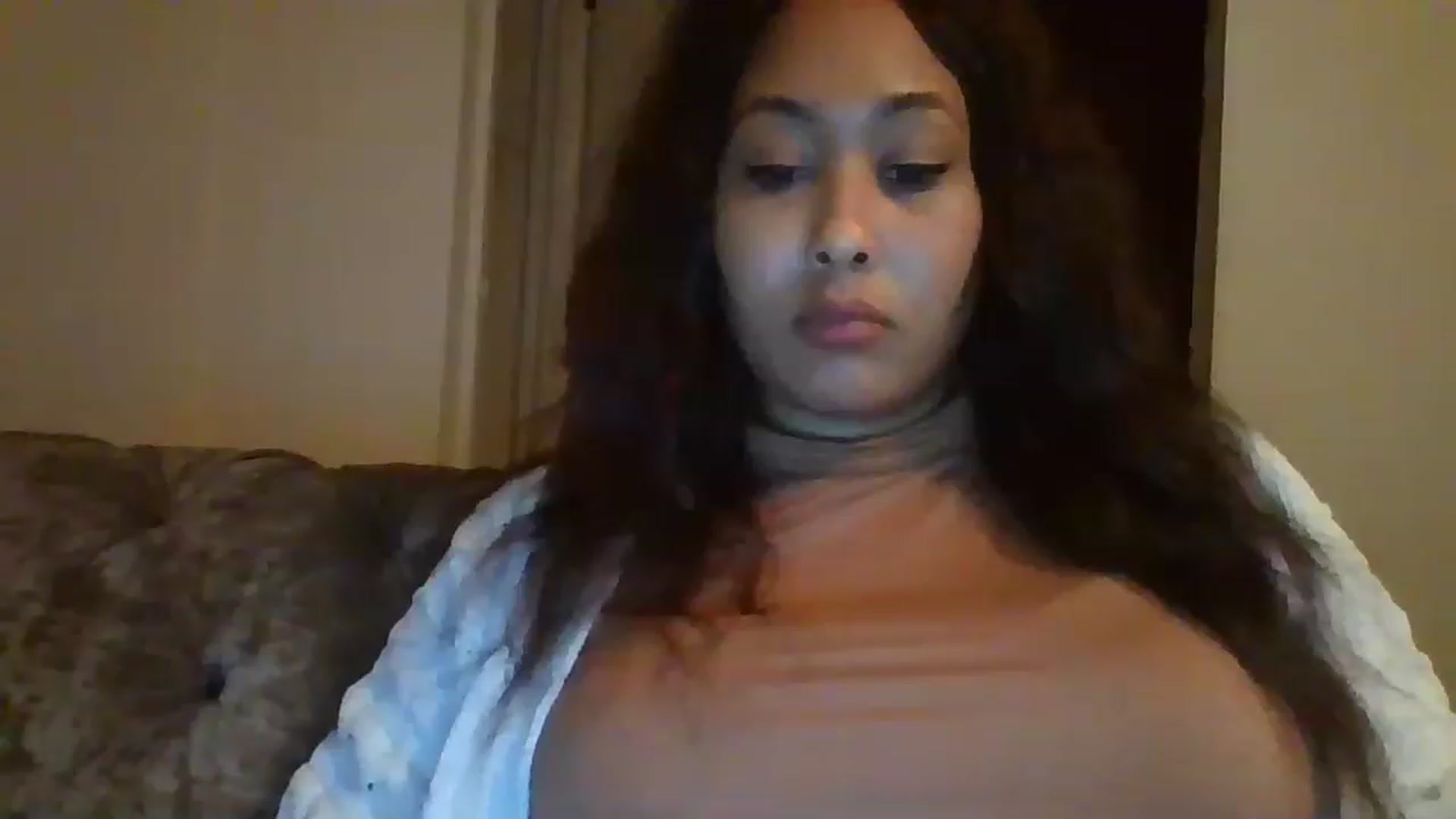 Gallery image thumbnail from MissJasmineTV's myfreecams stream on, 11/17/2022, 02:25 image 17 of 20