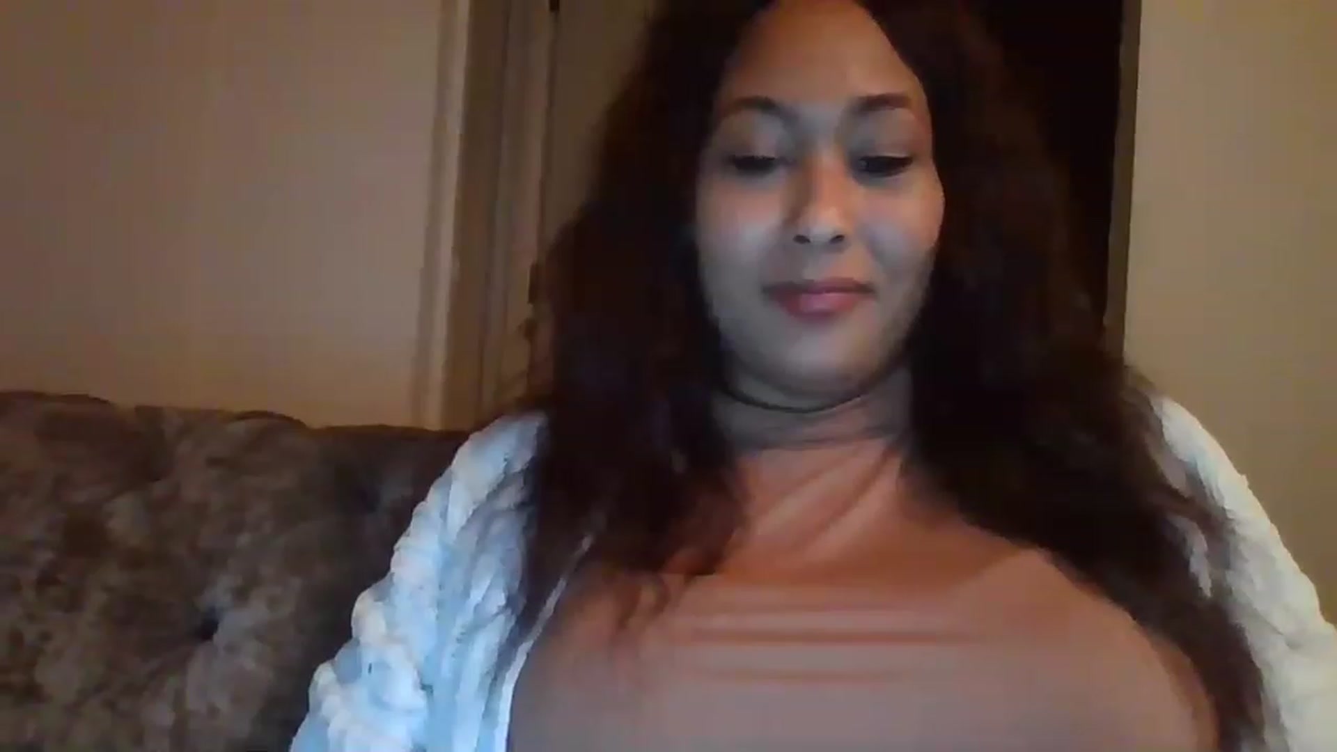 Gallery image thumbnail from MissJasmineTV's myfreecams stream on, 11/17/2022, 02:25 image 18 of 20