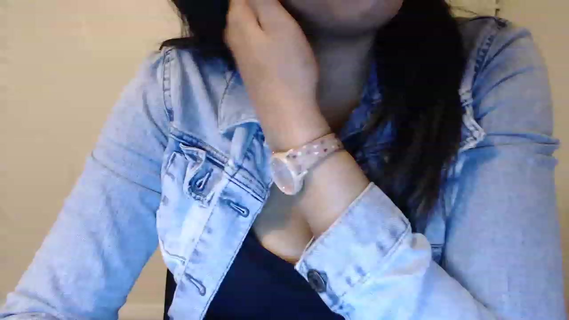 Gallery image thumbnail from MissJasmineUK's myfreecams stream on, 12/24/2022, 22:03 image 8 of 20