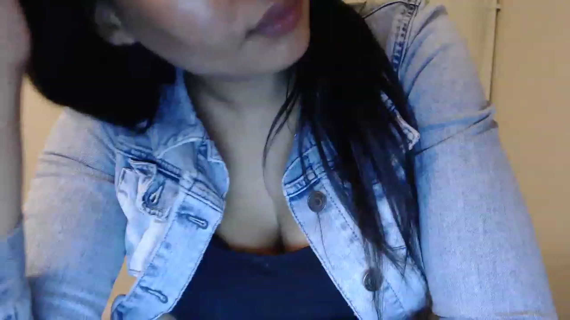 Gallery image thumbnail from MissJasmineUK's myfreecams stream on, 12/24/2022, 22:03 image 5 of 20