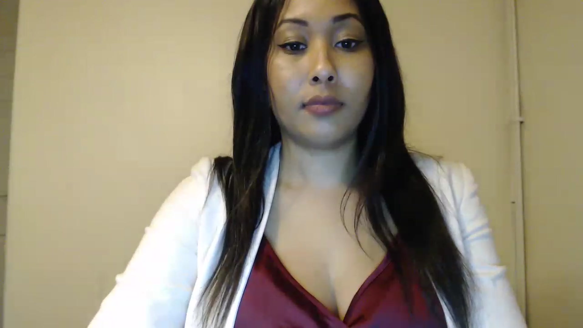 Gallery image thumbnail from MissJasmineUK's myfreecams stream on, 12/25/2022, 20:02 image 16 of 20