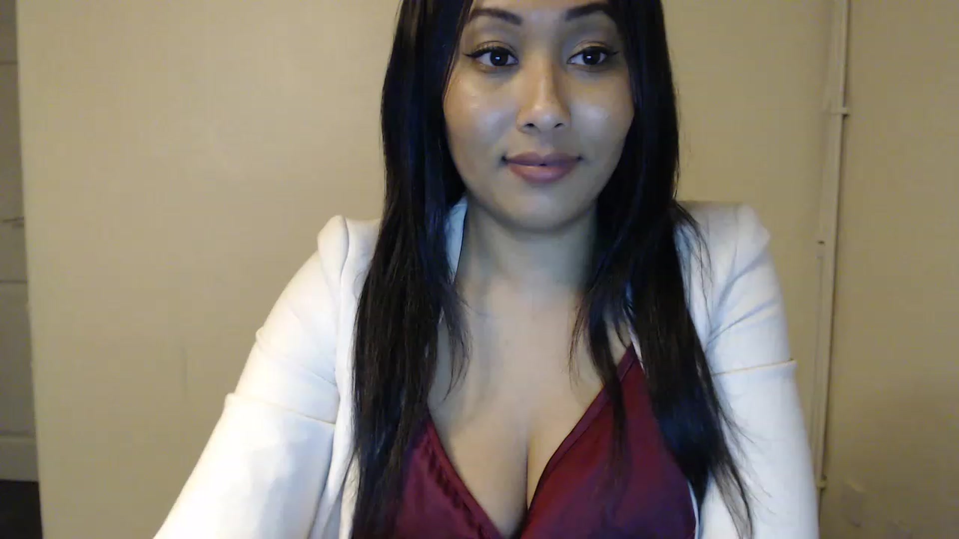 Gallery image thumbnail from MissJasmineUK's myfreecams stream on, 12/25/2022, 20:02 image 8 of 20