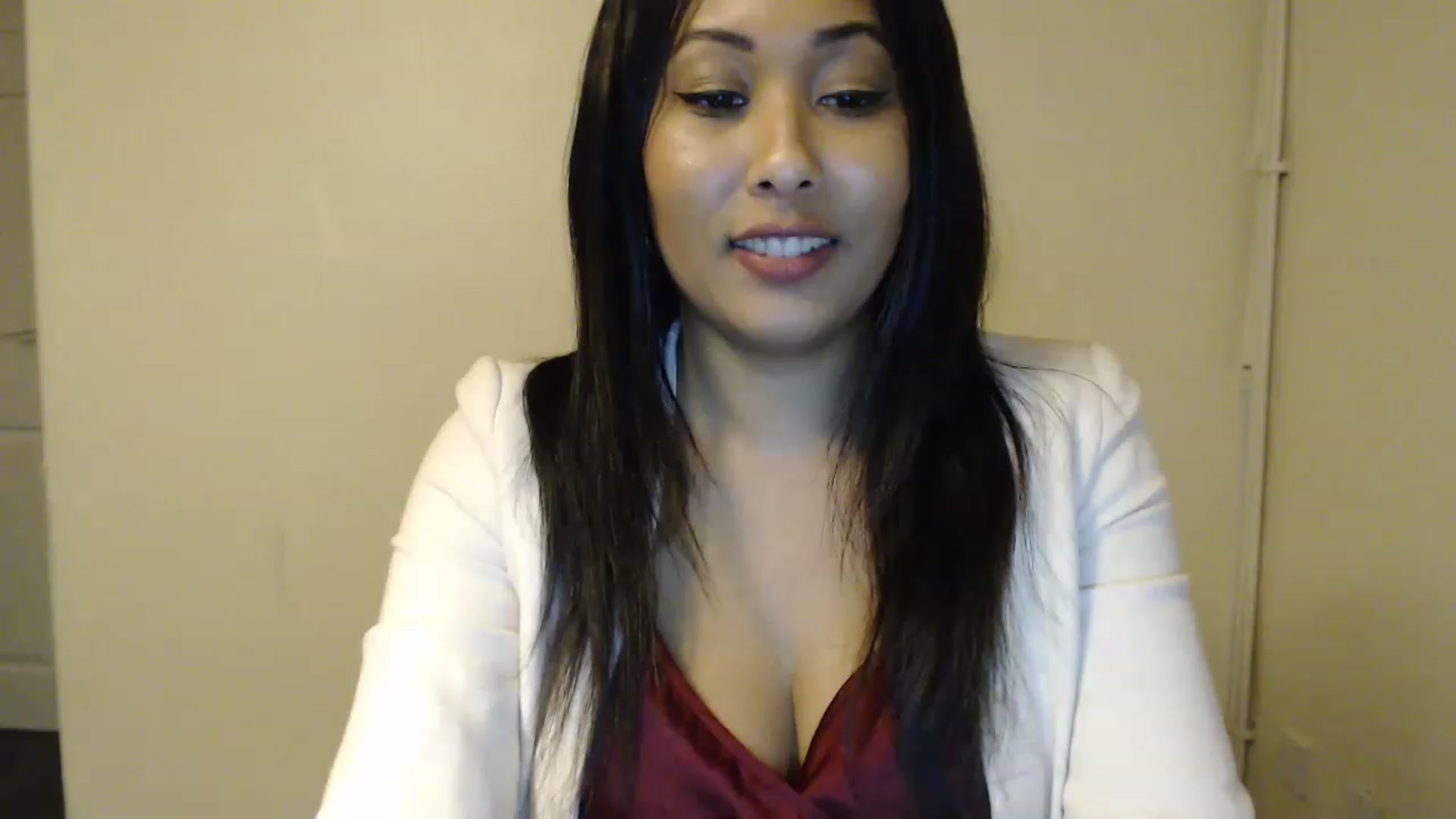 Gallery image thumbnail from MissJasmineUK's myfreecams stream on, 12/25/2022, 20:02 image 2 of 20