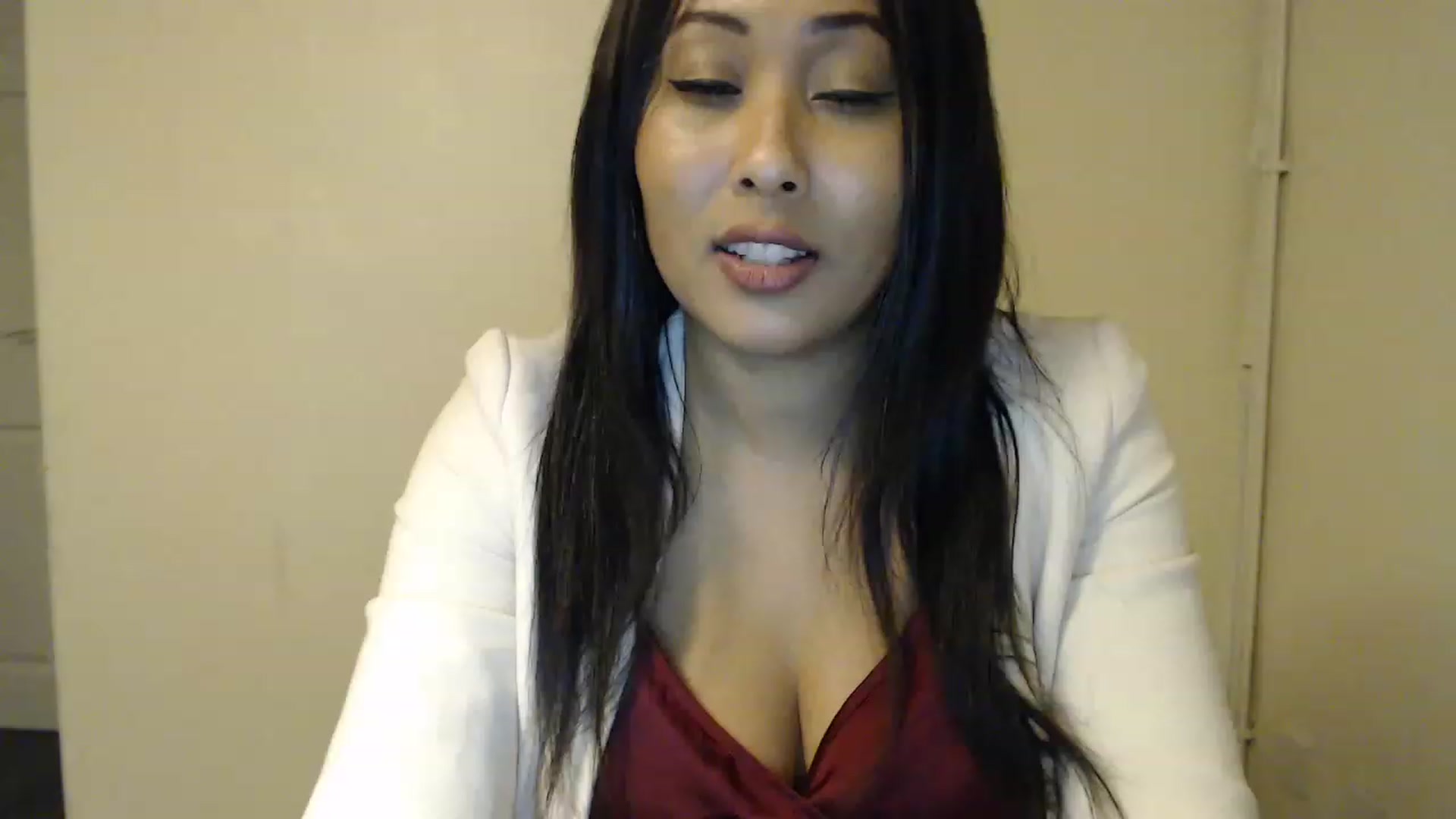 Gallery image thumbnail from MissJasmineUK's myfreecams stream on, 12/25/2022, 20:02 image 10 of 20