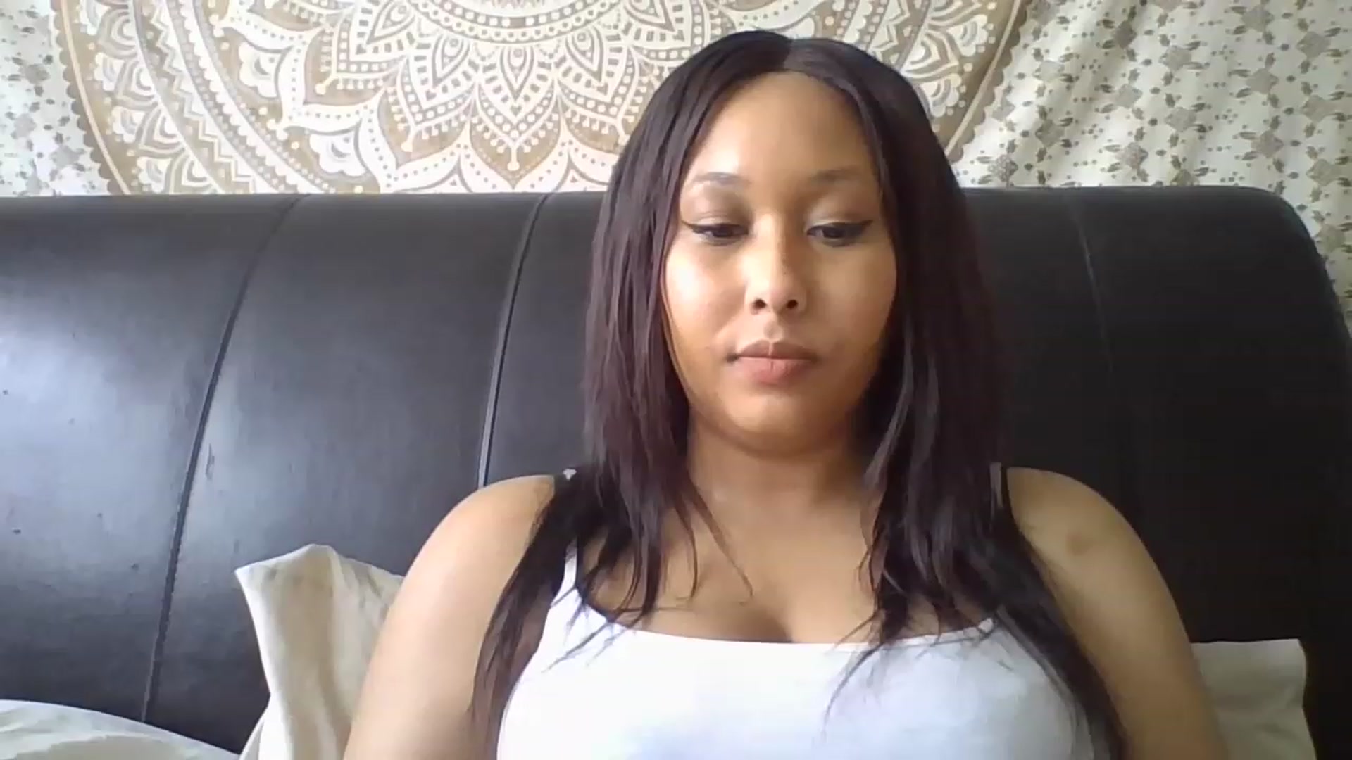 Gallery image thumbnail from MissJasmineUK's myfreecams stream on, 04/14/2023, 10:30 image 18 of 20