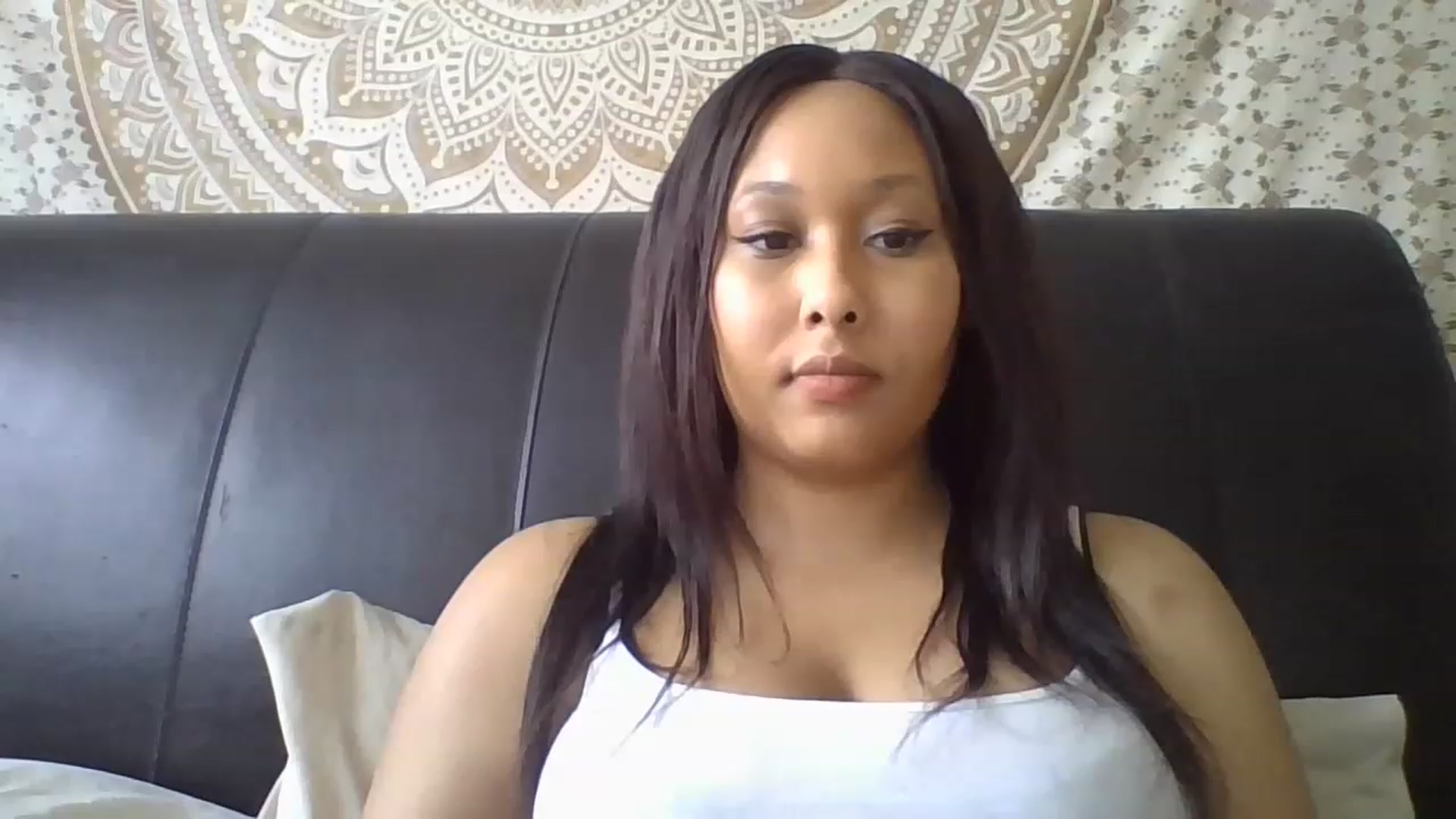 Gallery image thumbnail from MissJasmineUK's myfreecams stream on, 04/14/2023, 10:30 image 10 of 20