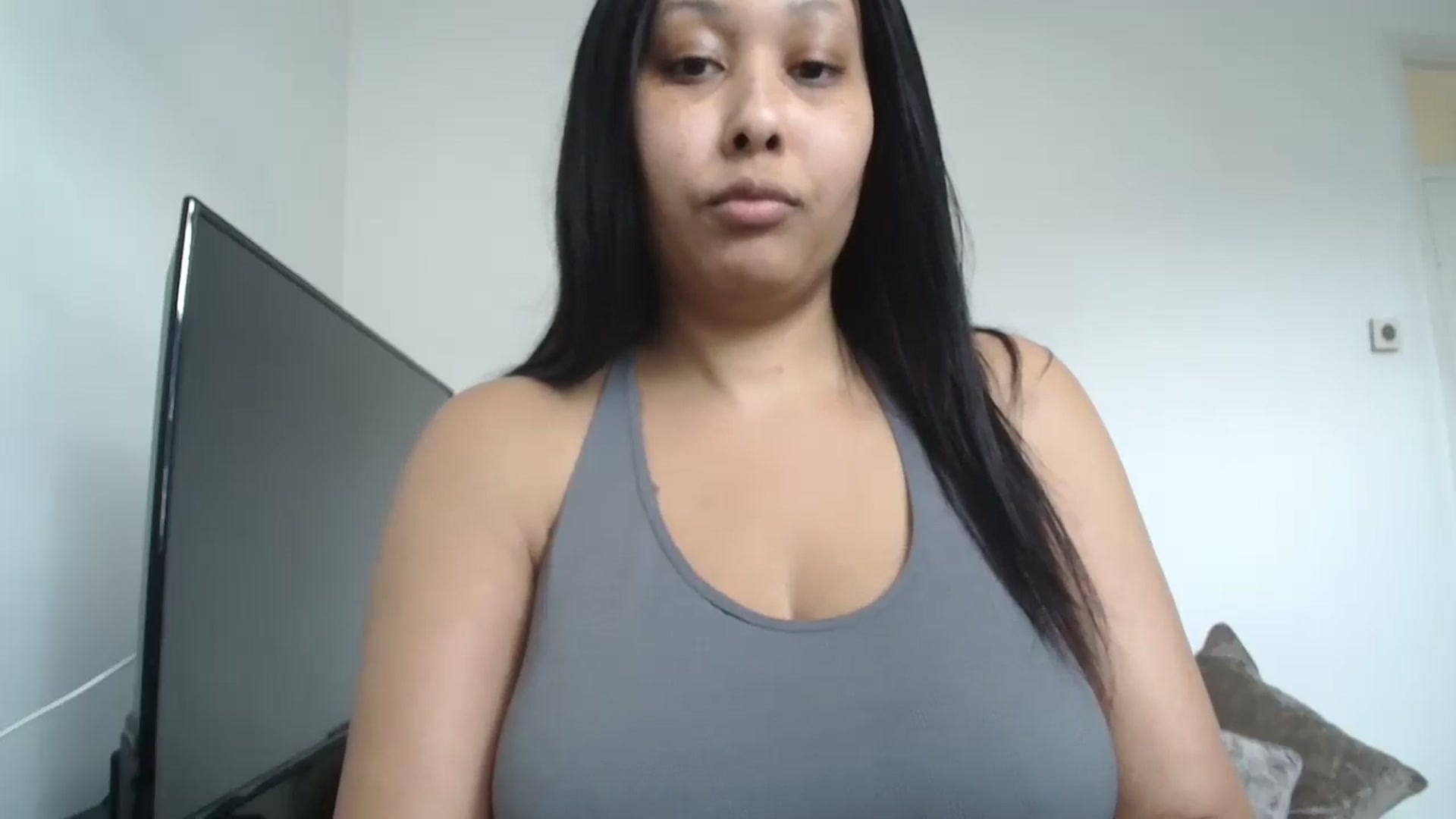 Gallery image thumbnail from MissJasmineUK's myfreecams stream on, 02/01/2026, 14:55 image 7 of 20