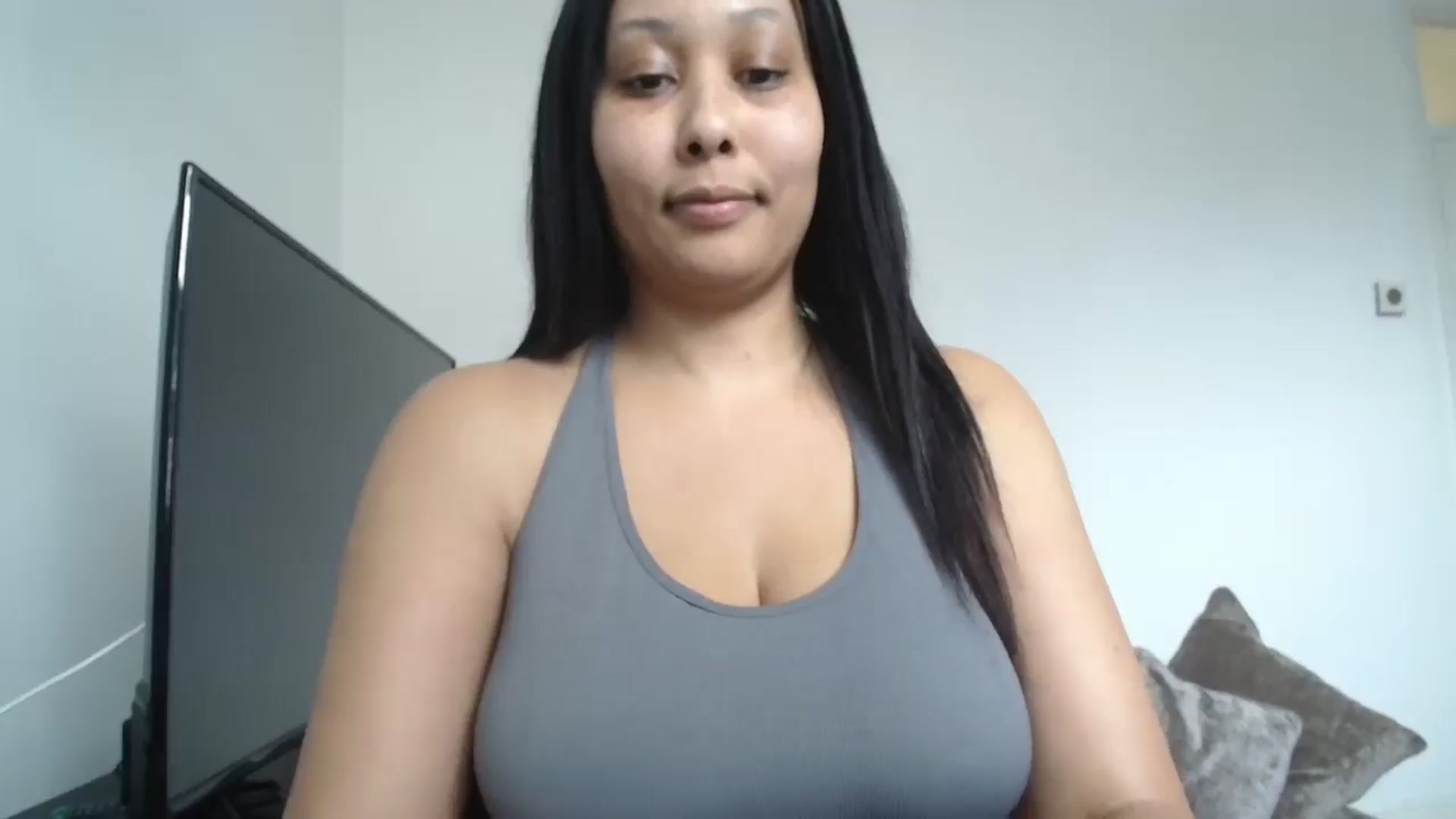 Gallery image thumbnail from MissJasmineUK's myfreecams stream on, 02/01/2026, 14:55 image 5 of 20