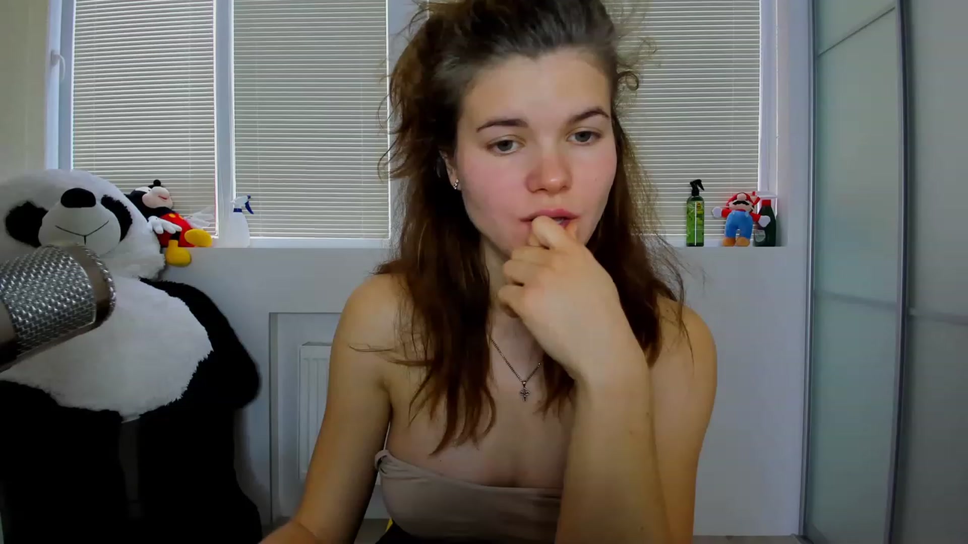 Gallery image thumbnail from MissJeanne's myfreecams stream on, 11/22/2022, 11:19 image 17 of 20