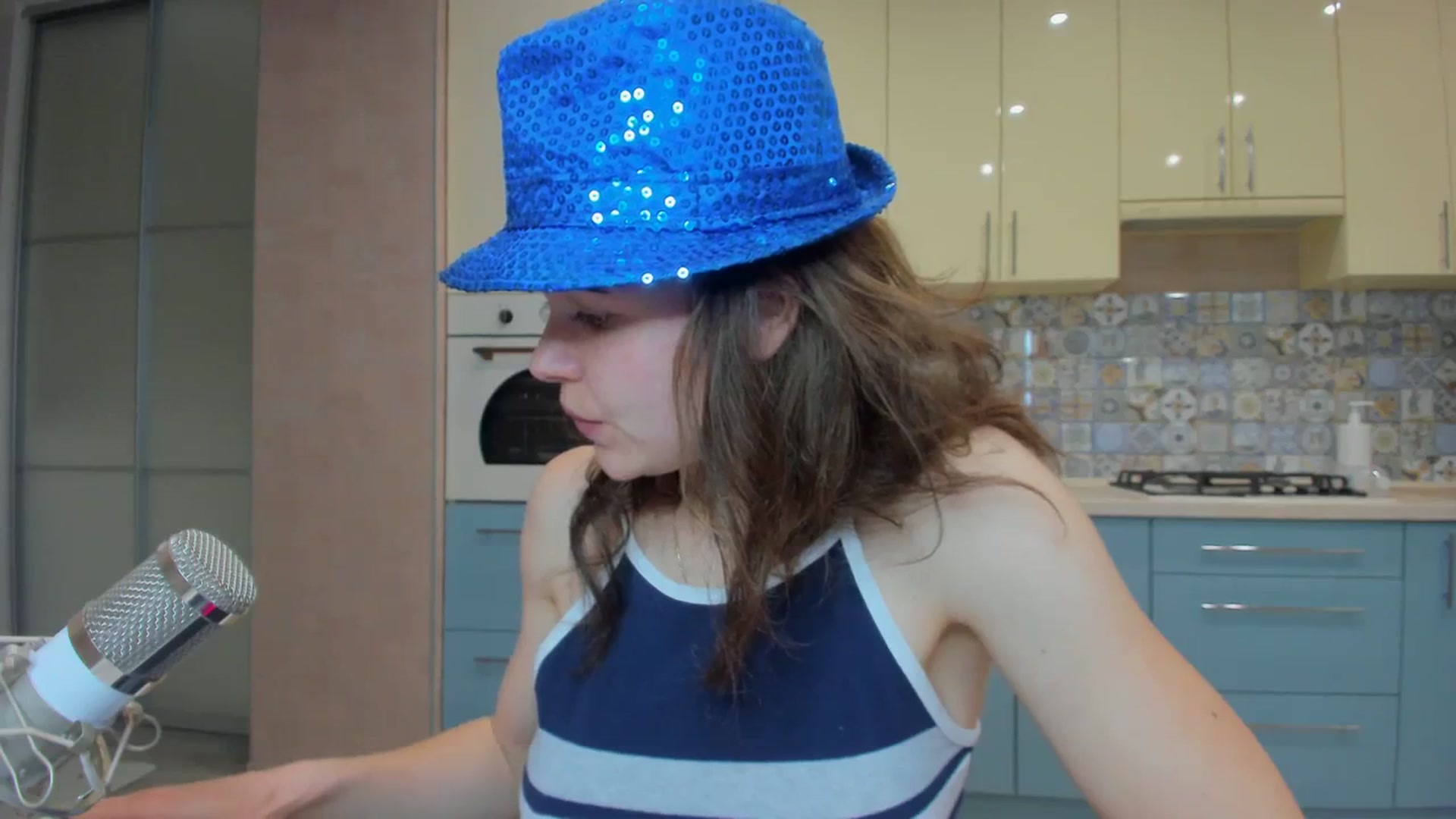 Gallery image thumbnail from MissJeanne's myfreecams stream on, 03/23/2024, 16:48 image 15 of 20