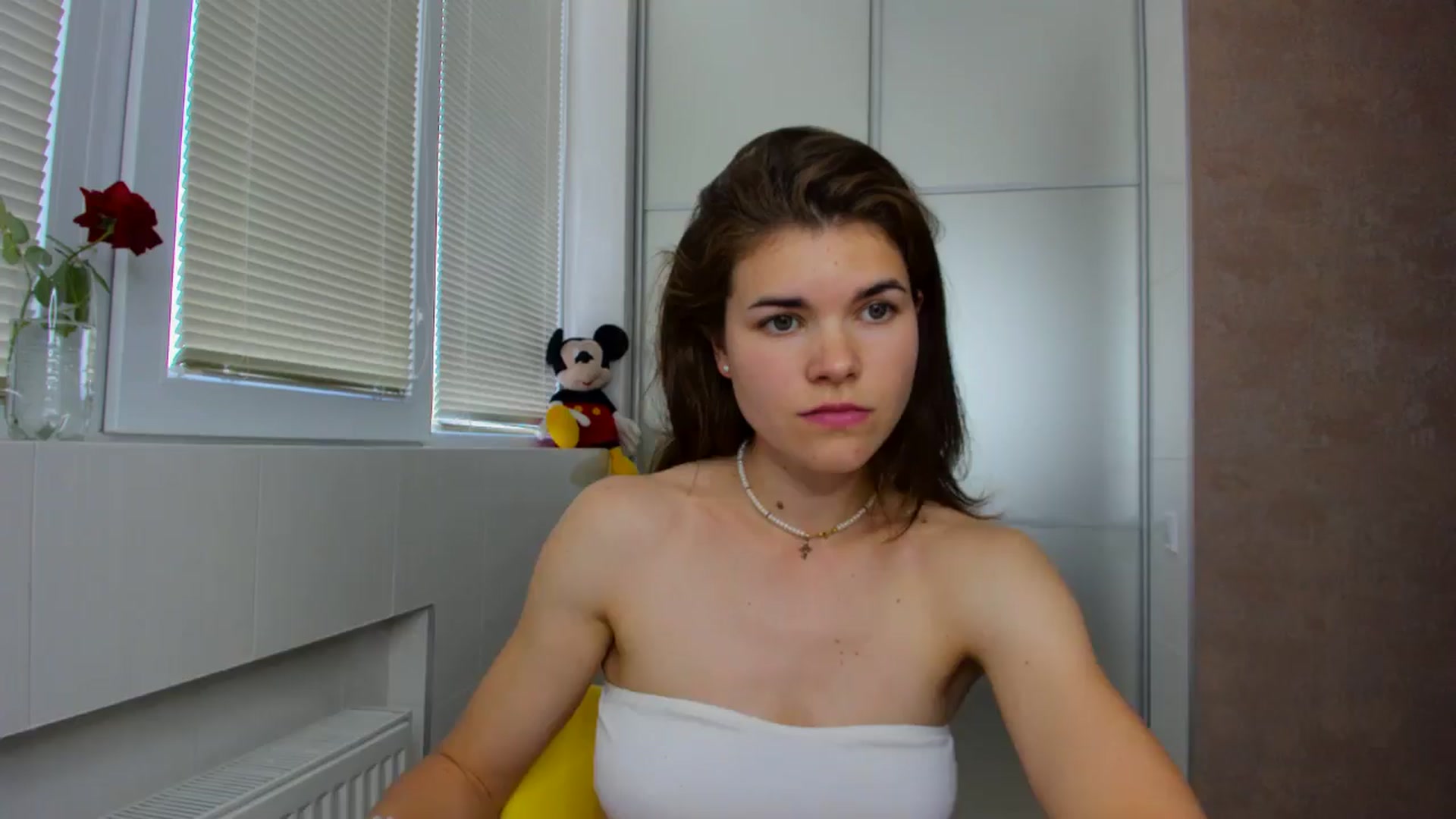 Gallery image thumbnail from MissJeanne's myfreecams stream on, 05/21/2024, 08:26 image 1 of 20