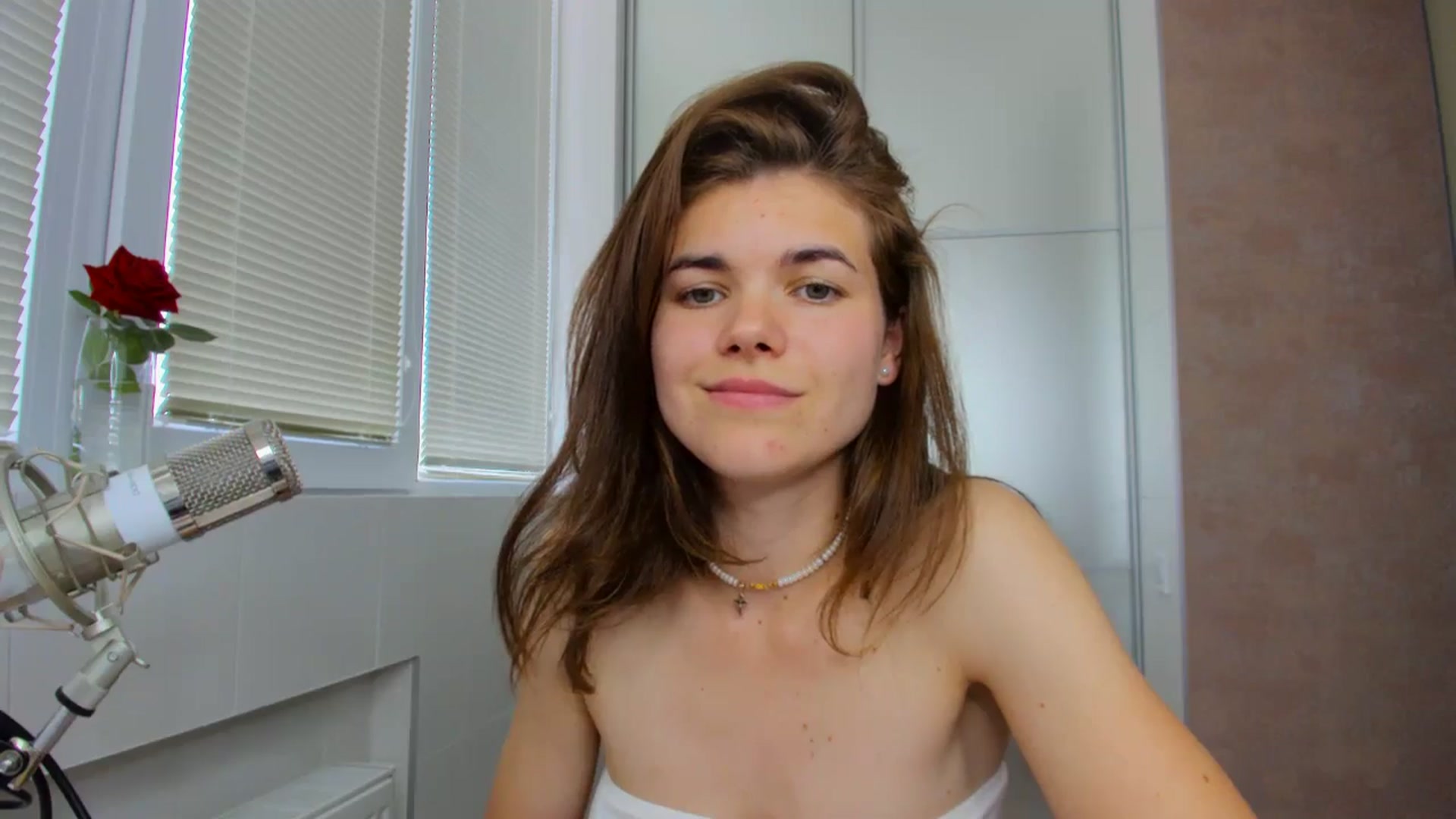 Gallery image thumbnail from MissJeanne's myfreecams stream on, 05/21/2024, 11:55 image 14 of 20