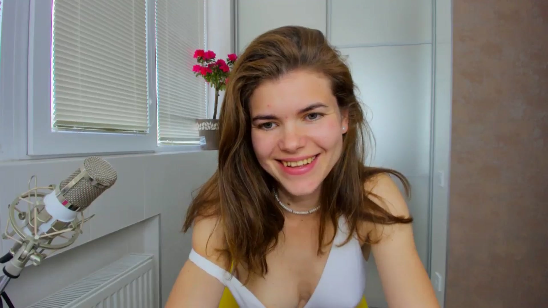 Gallery image thumbnail from MissJeanne's myfreecams stream on, 05/28/2024, 11:31 image 10 of 20